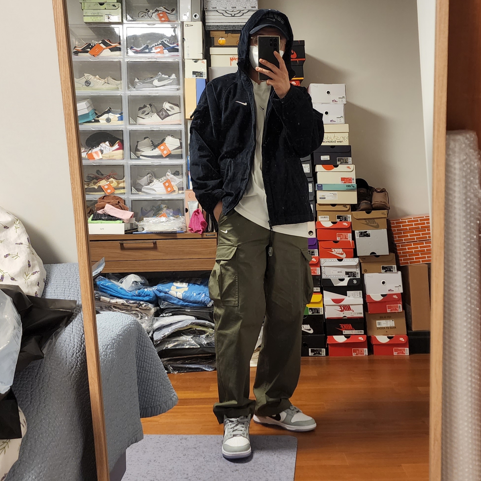 Supreme x Nike Arc Corduroy Hooded Jacket Black - 22SS, Supreme x Nike Arc Corduroy 6-Panel Black - 22SS 착용 스타일 - 2
