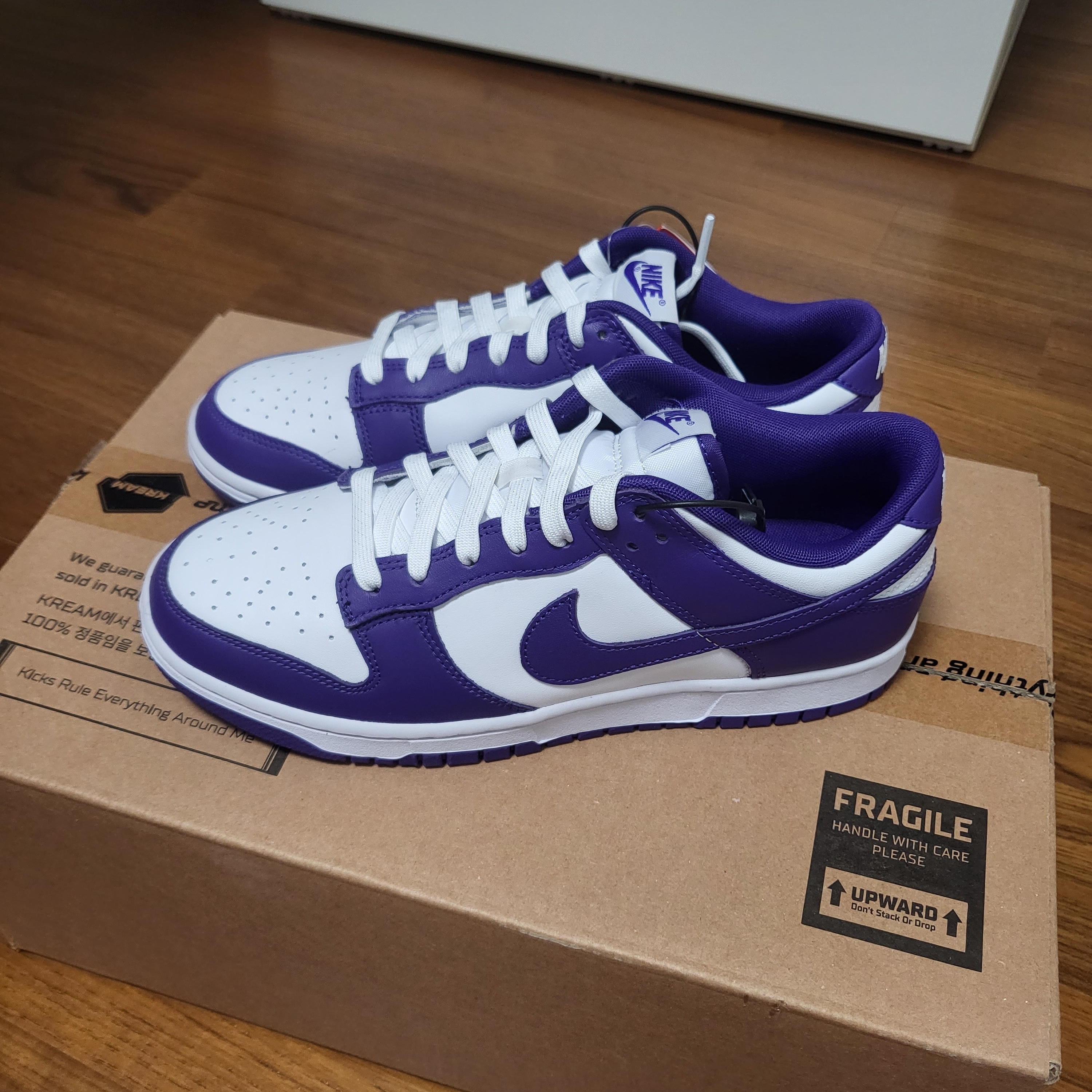 Nike Dunk Low Retro Championship Court Purple 착용 스타일