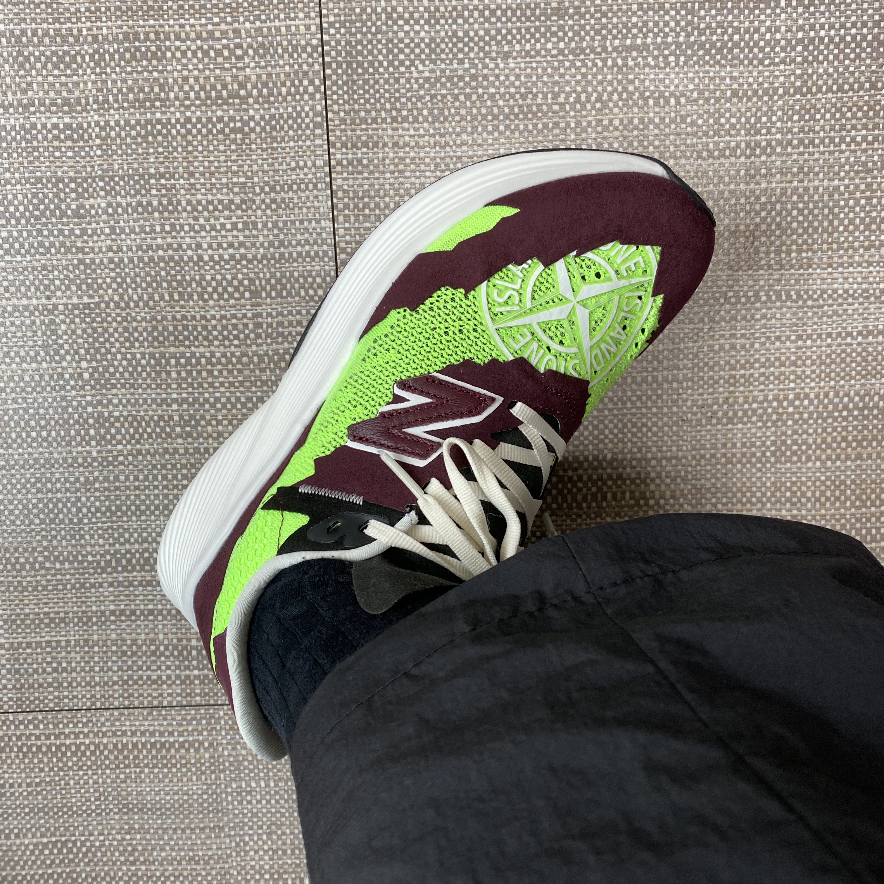 New Balance x Stone Island x Tokyo Design Studio FuelCell RC Elite v2 SI Green 착용 스타일