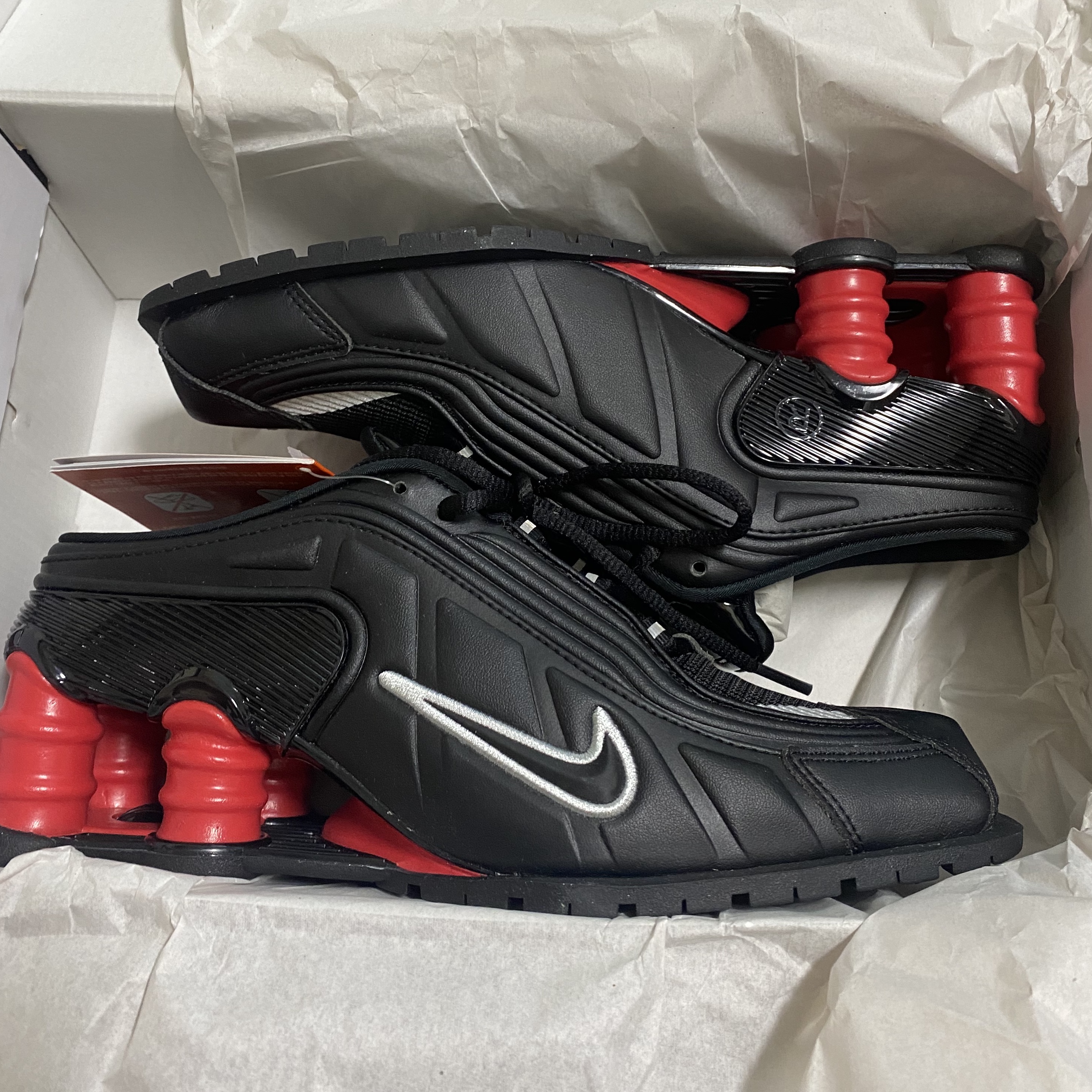 Nike x Martine Rose Shox MR4 Black 착용 스타일