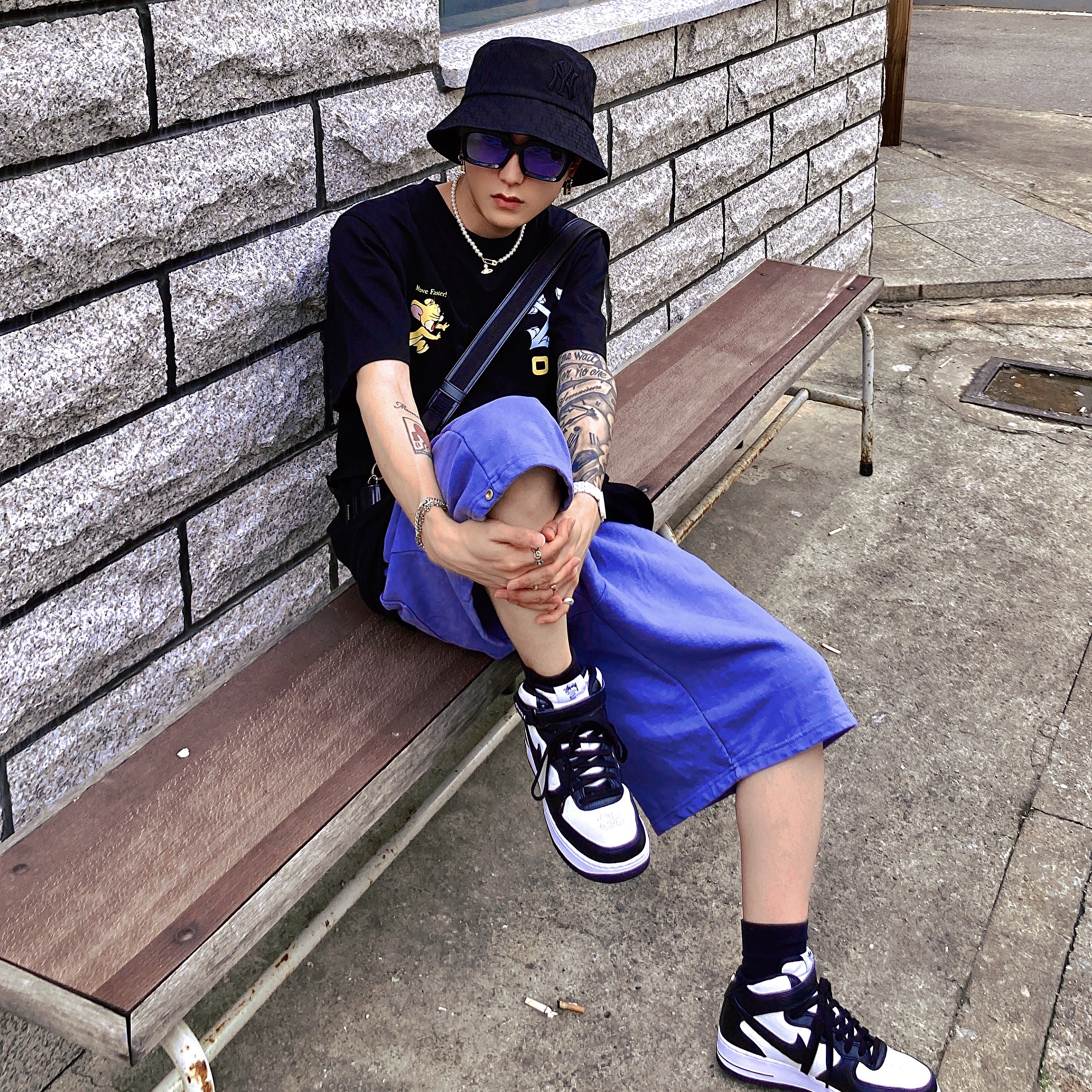 Nike x Stussy Air Force 1 '07 Mid SP Black and Light Bone 착용 스타일 - 1