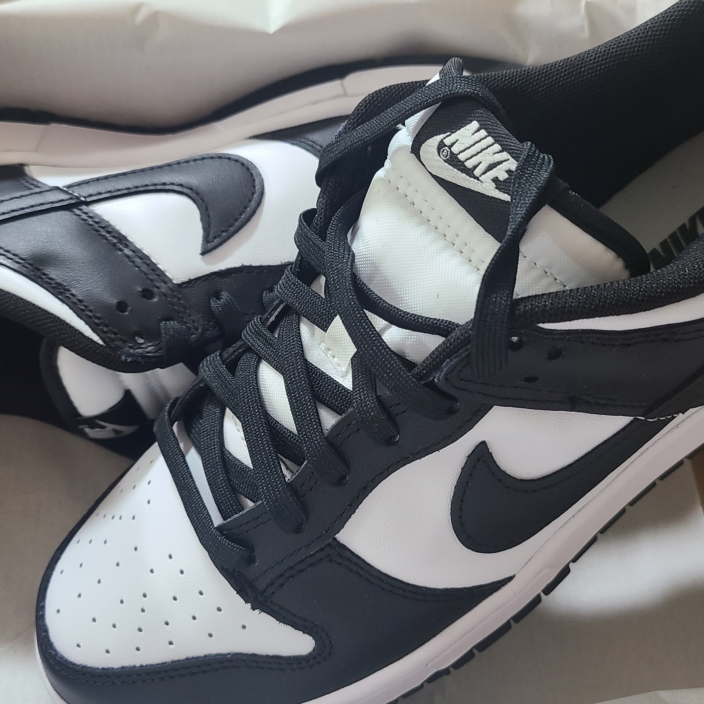 Nike Dunk Low Retro Black 착용 스타일