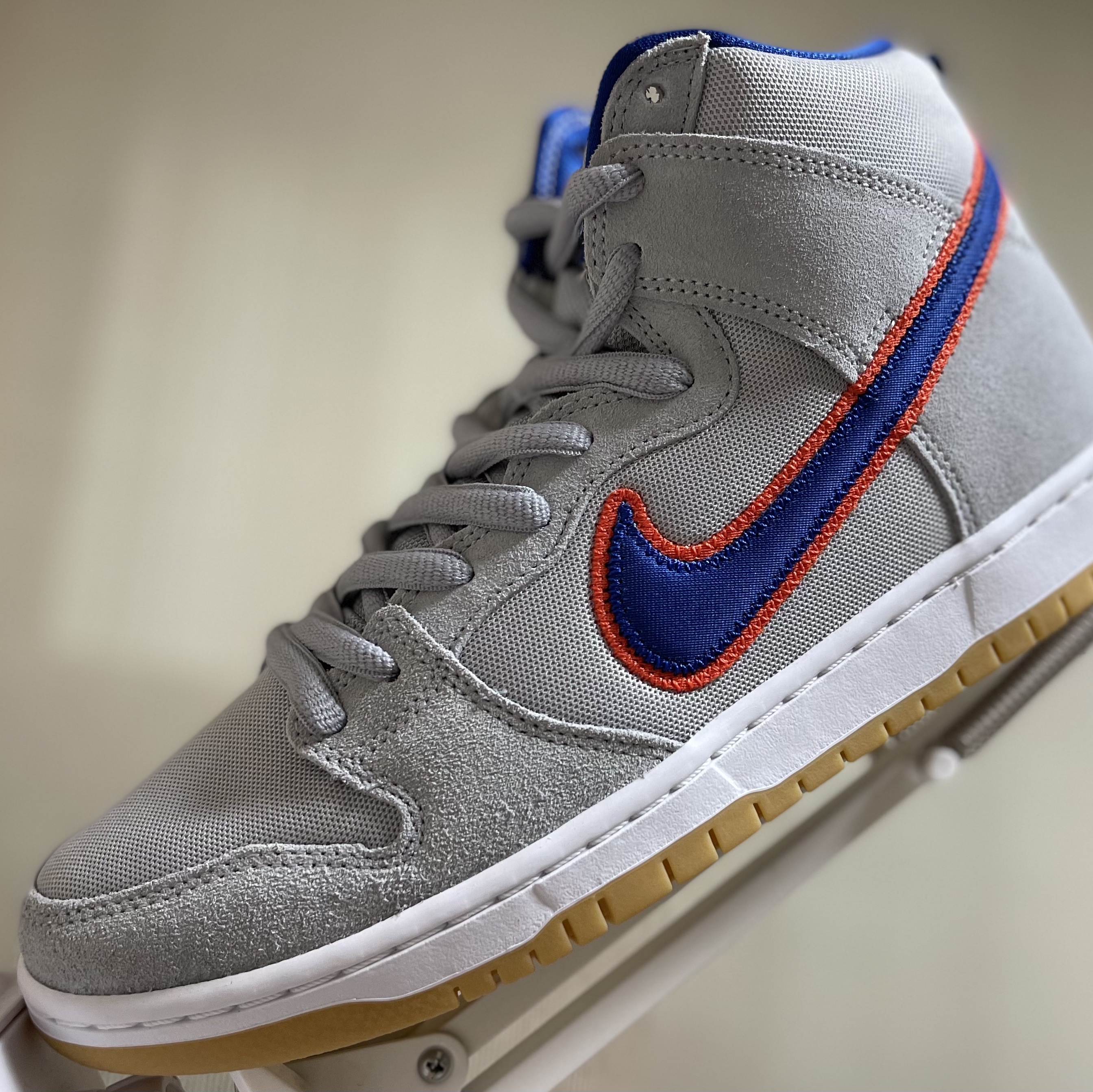 Nike SB Dunk High PRM Rush Blue and Team Orange 착용 스타일 - 1