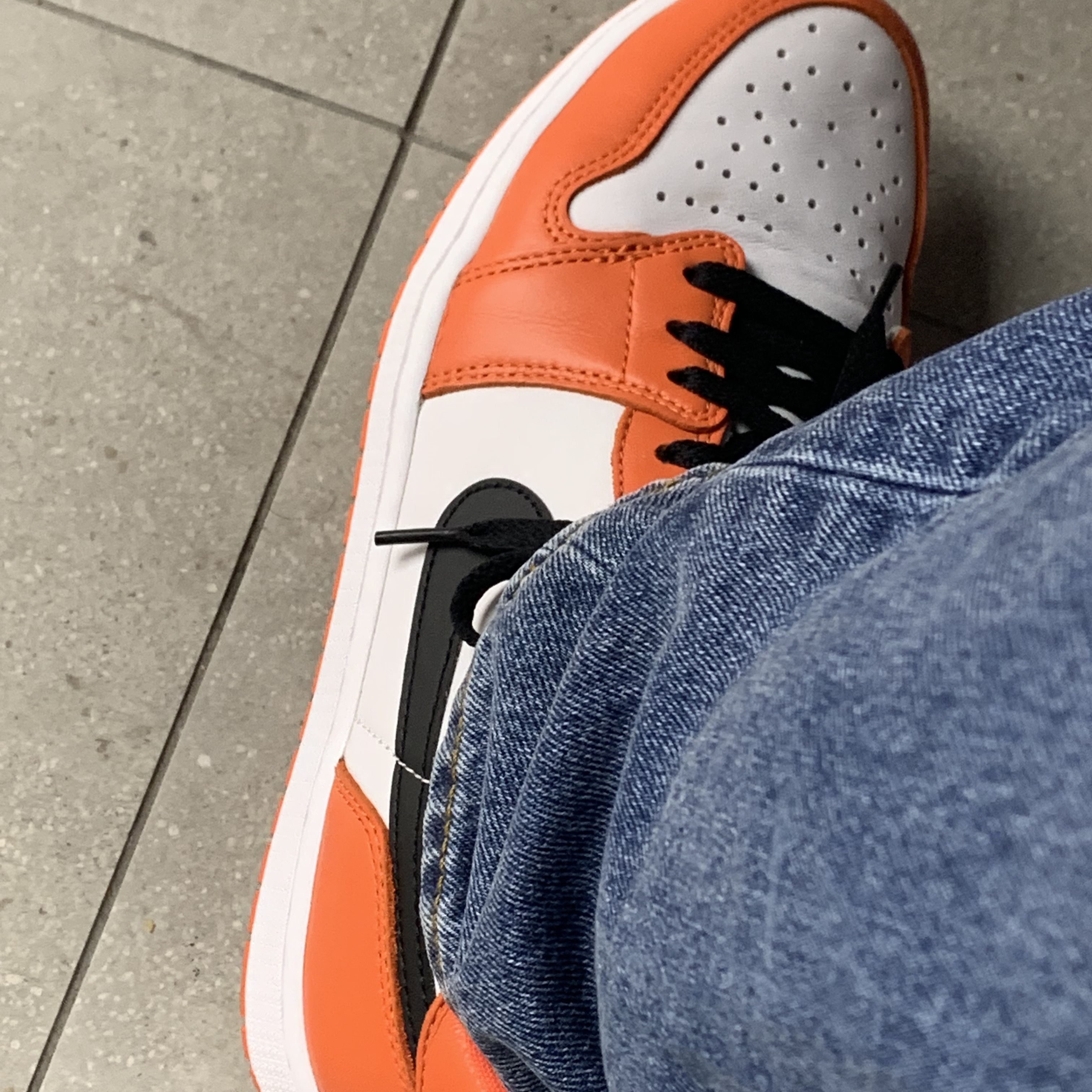 Jordan 1 Low OG Starfish 착용 스타일 - 3