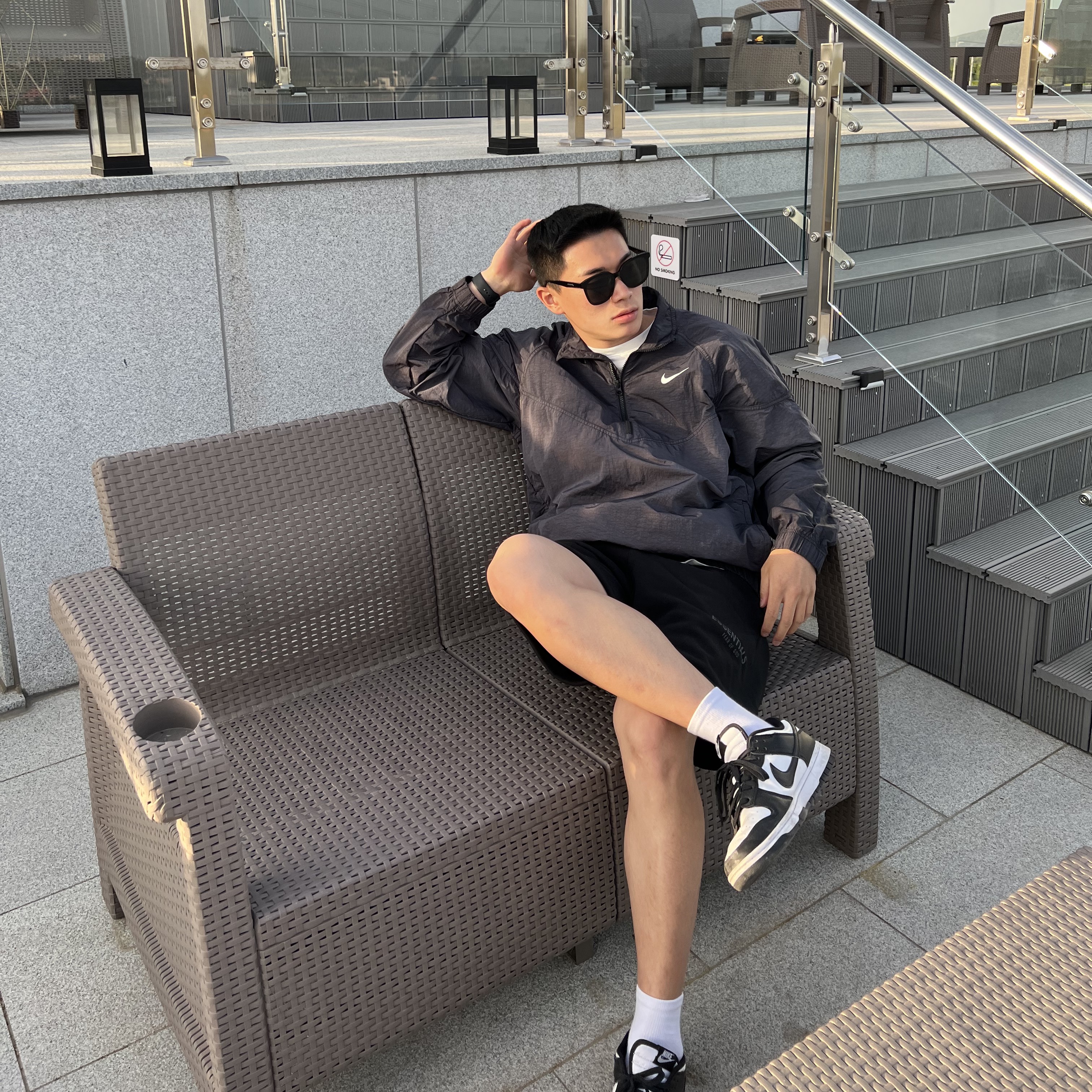 Nike x Stussy Windrunner Jacket Off Noir, Essentials Sweatshorts Black - 21SS 착용 스타일