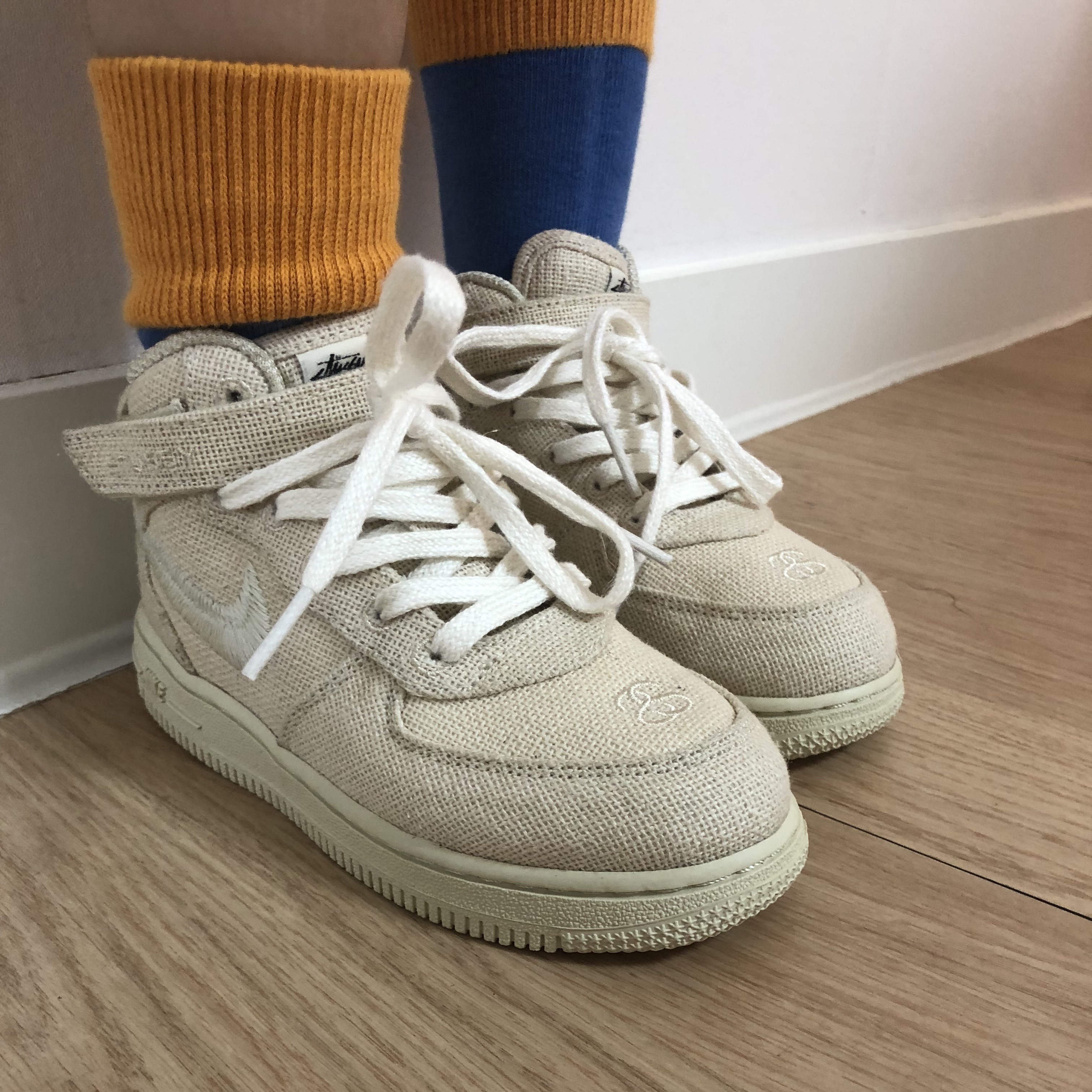 (TD) Nike x Stussy Air Force 1 '07 Mid SP Fossil 착용 스타일