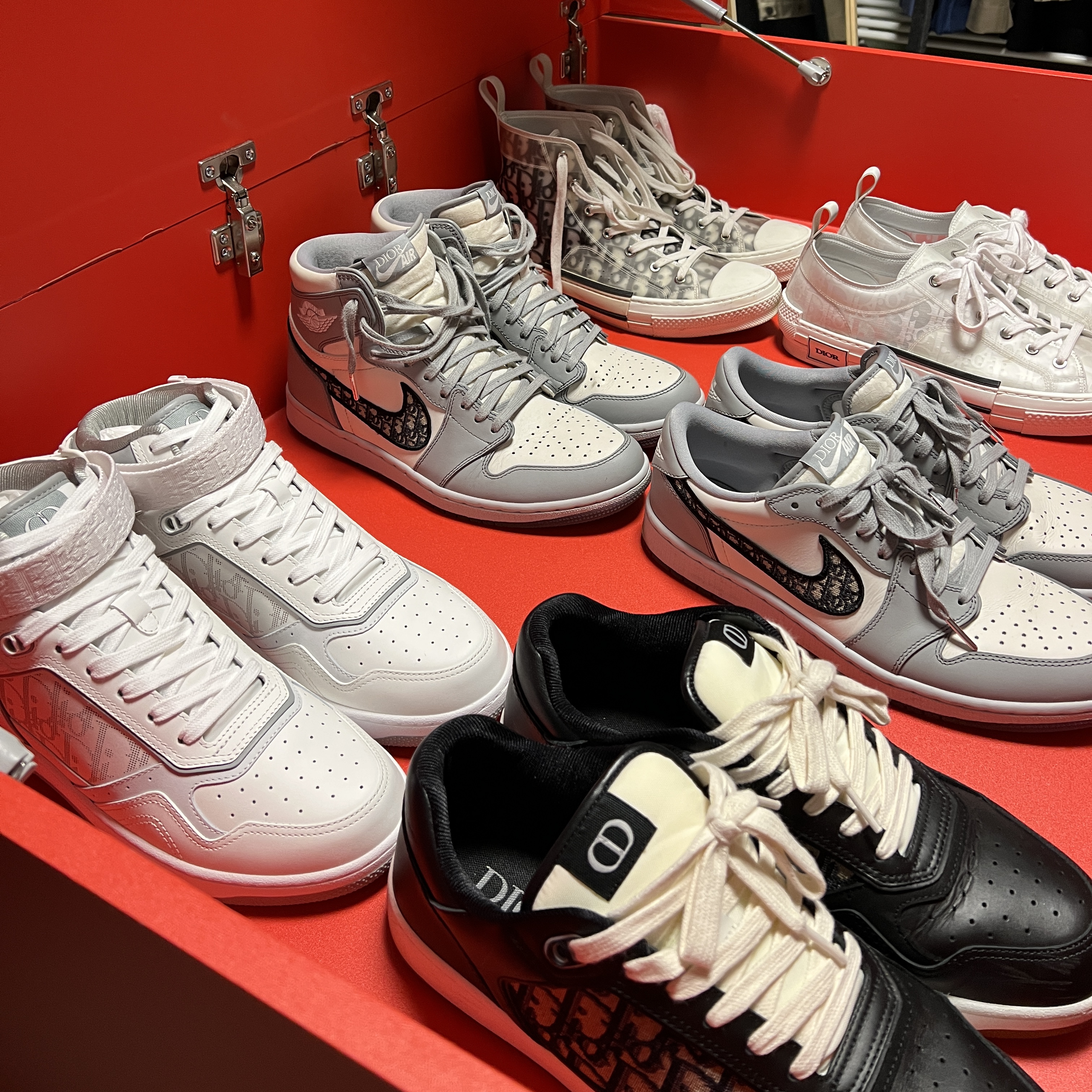 Jordan 1 x Dior Low OG, Jordan 1 x Dior High OG 착용 스타일