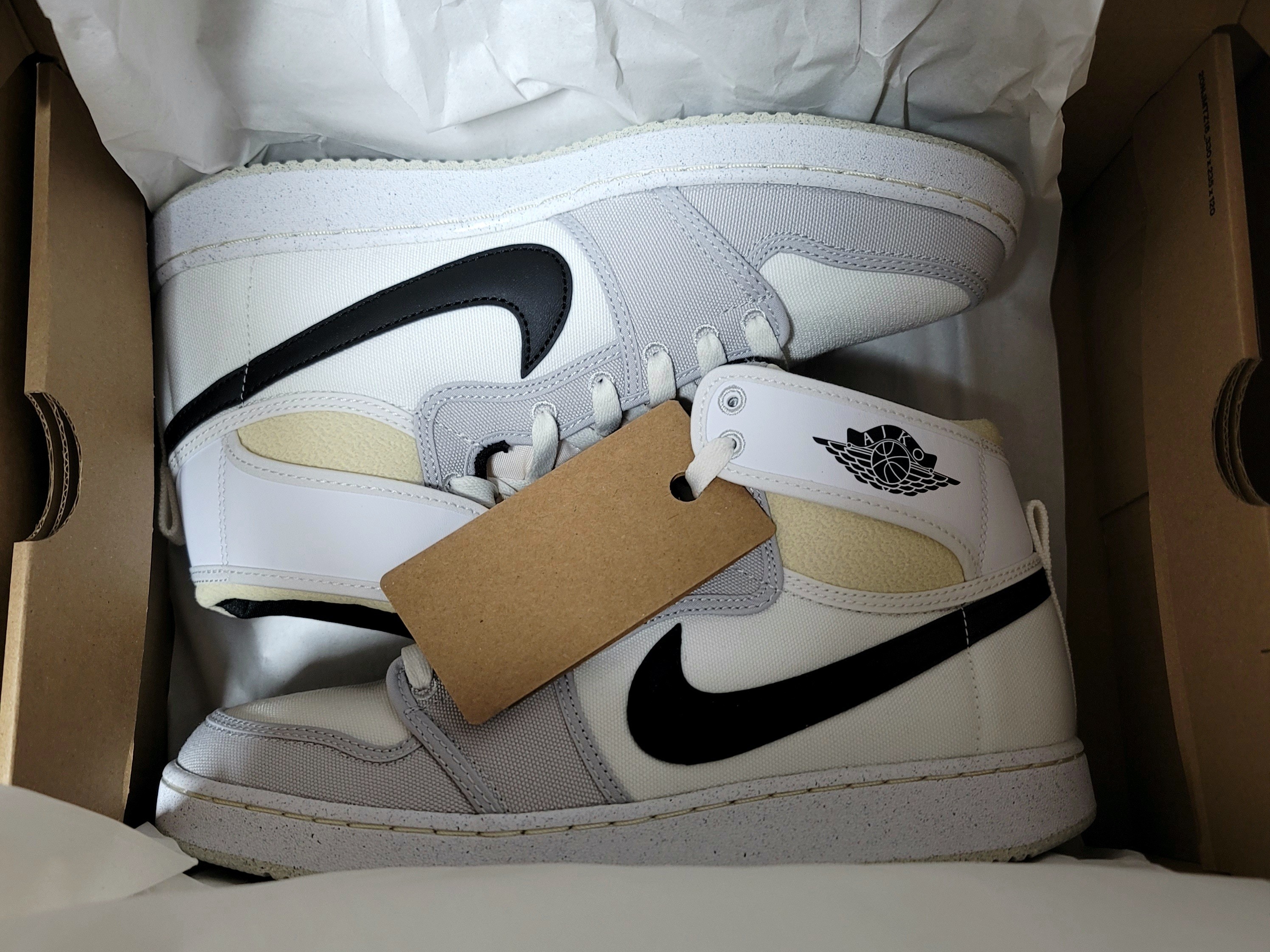 Jordan 1 KO White and Black 착용 스타일 - 2