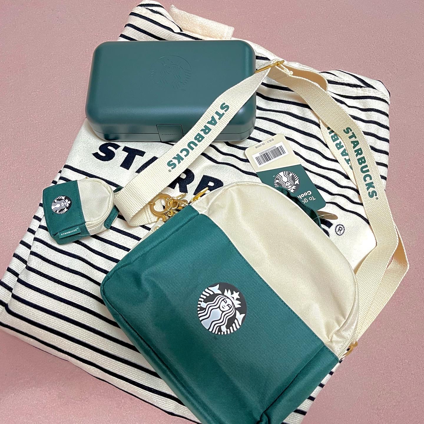 Starbucks x MINI SS Cup Holder 착용 스타일 - 1