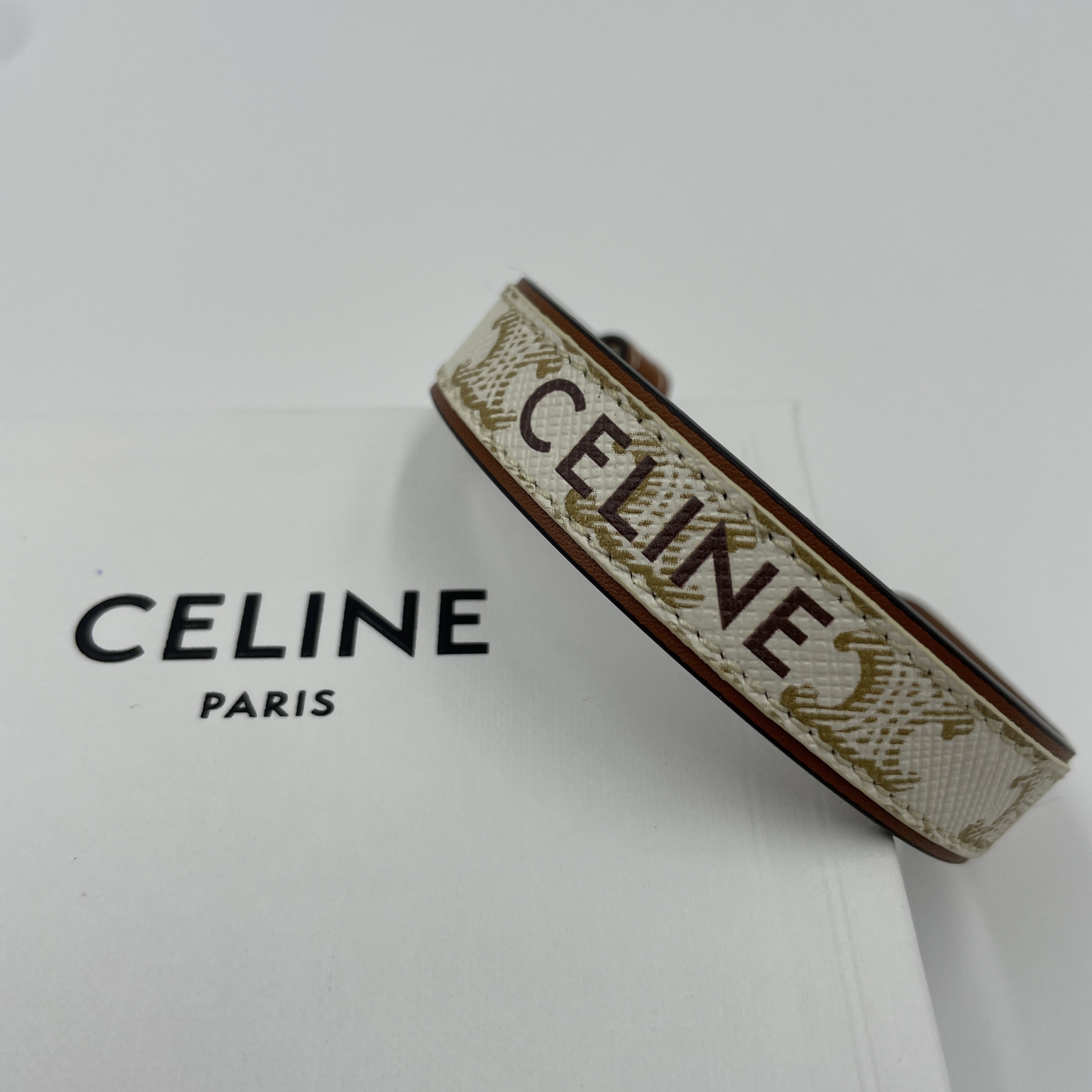 (W) Celine Triomphe Canvas Leather Bracelet in Brass with Finish Gold White 착용 스타일