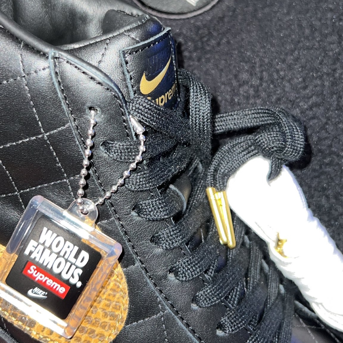 Nike x Supreme SB Zoom Blazer Mid QS 2 Black 착용 스타일 - 5