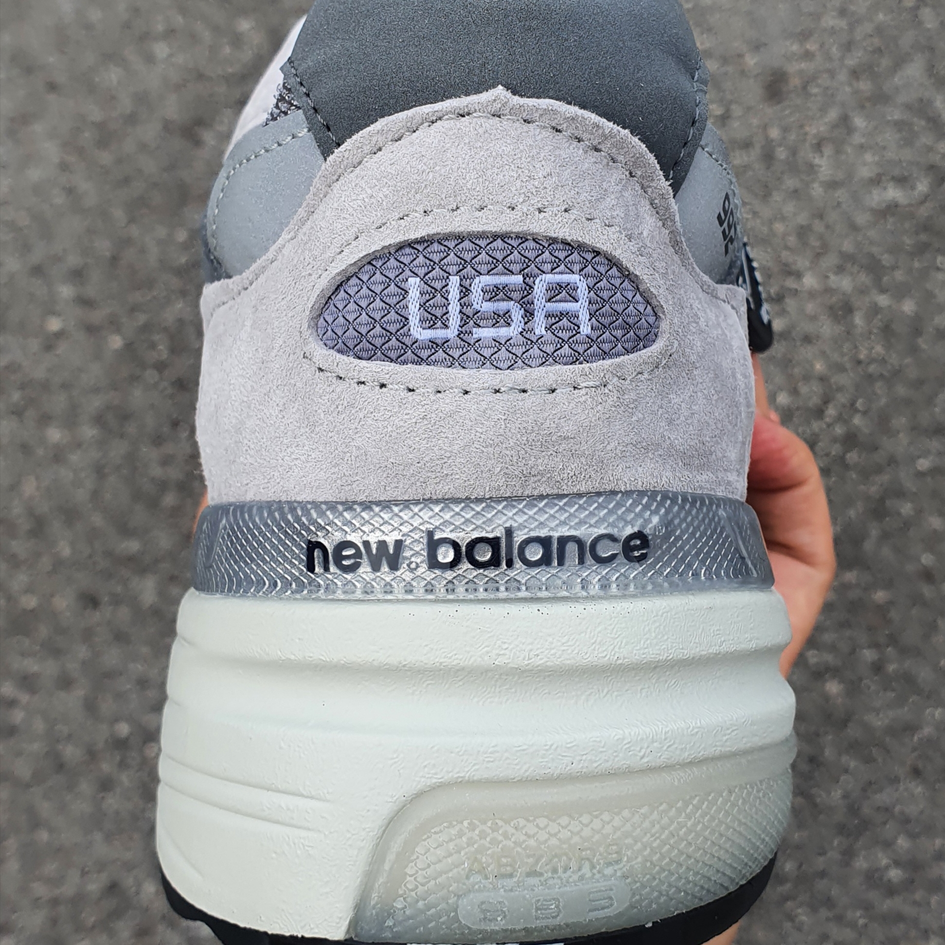 New Balance 992 Made in USA Grey - D Standard 착용 스타일 - 2