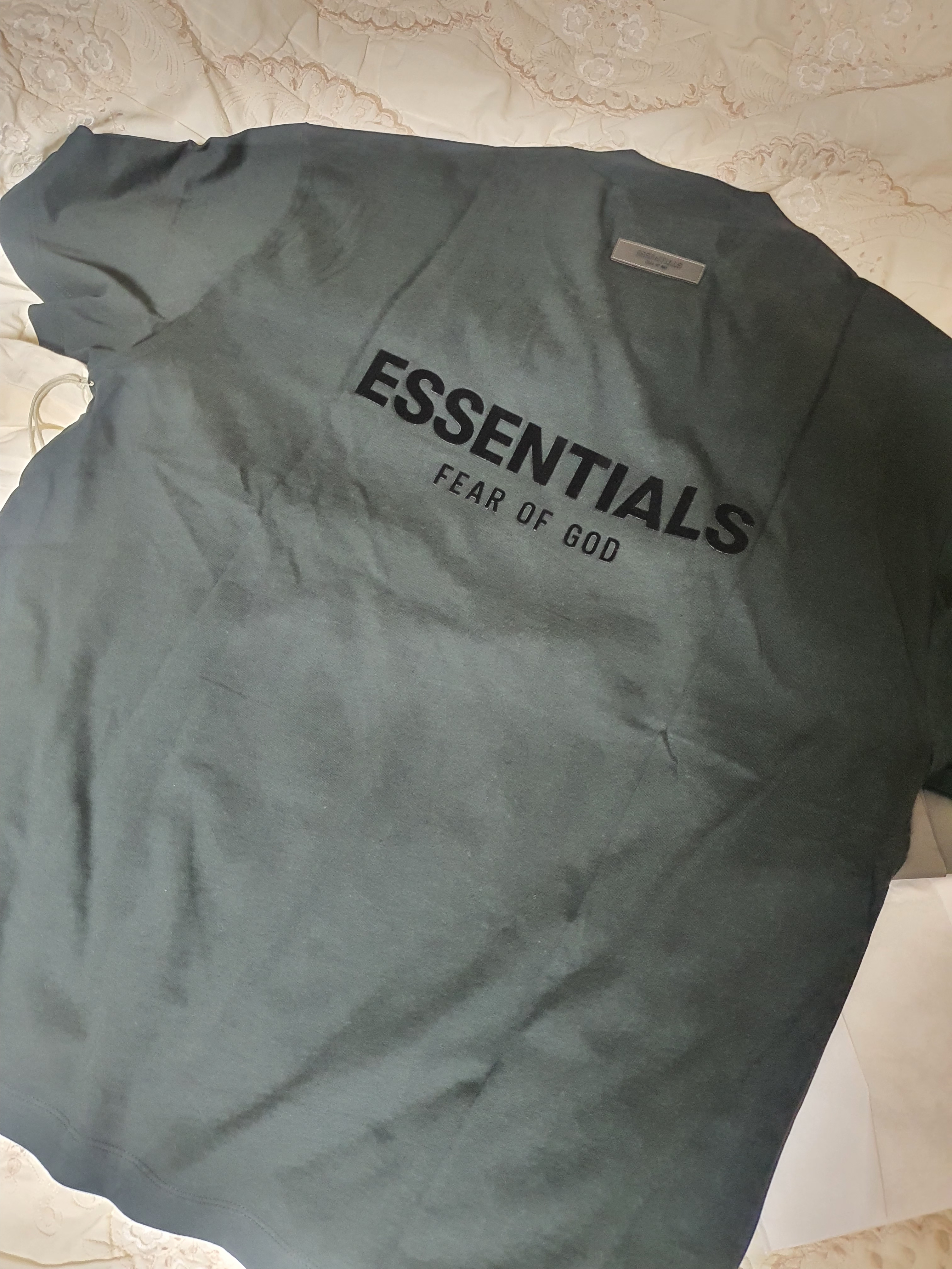 Essentials The Core Collection T-Shirt Stretch Limo 착용 스타일 - 1
