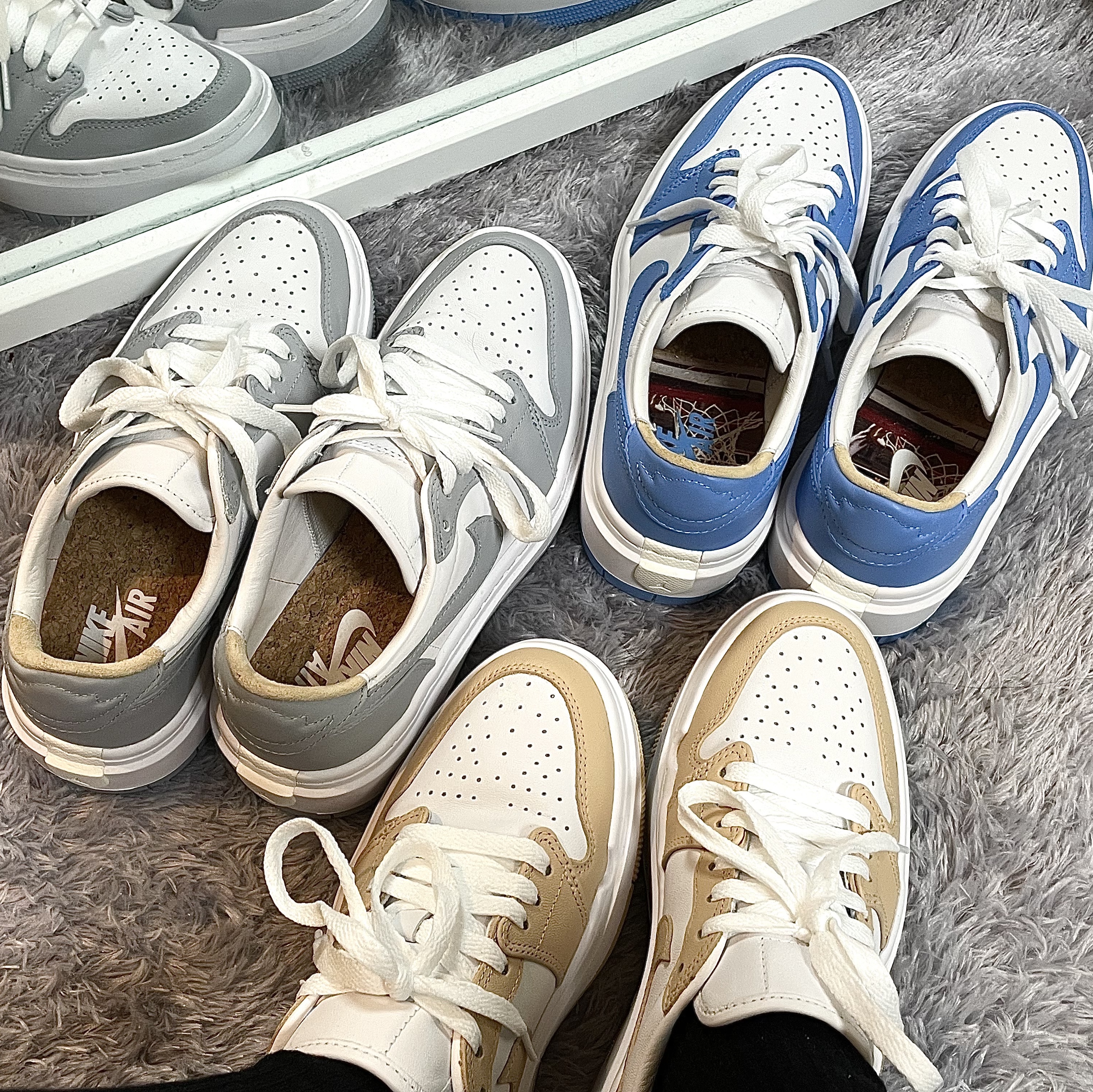 (W) Jordan 1 Elevate Low SE University Blue, (W) Jordan 1 Elevate Low White and Wolf Grey 착용 스타일