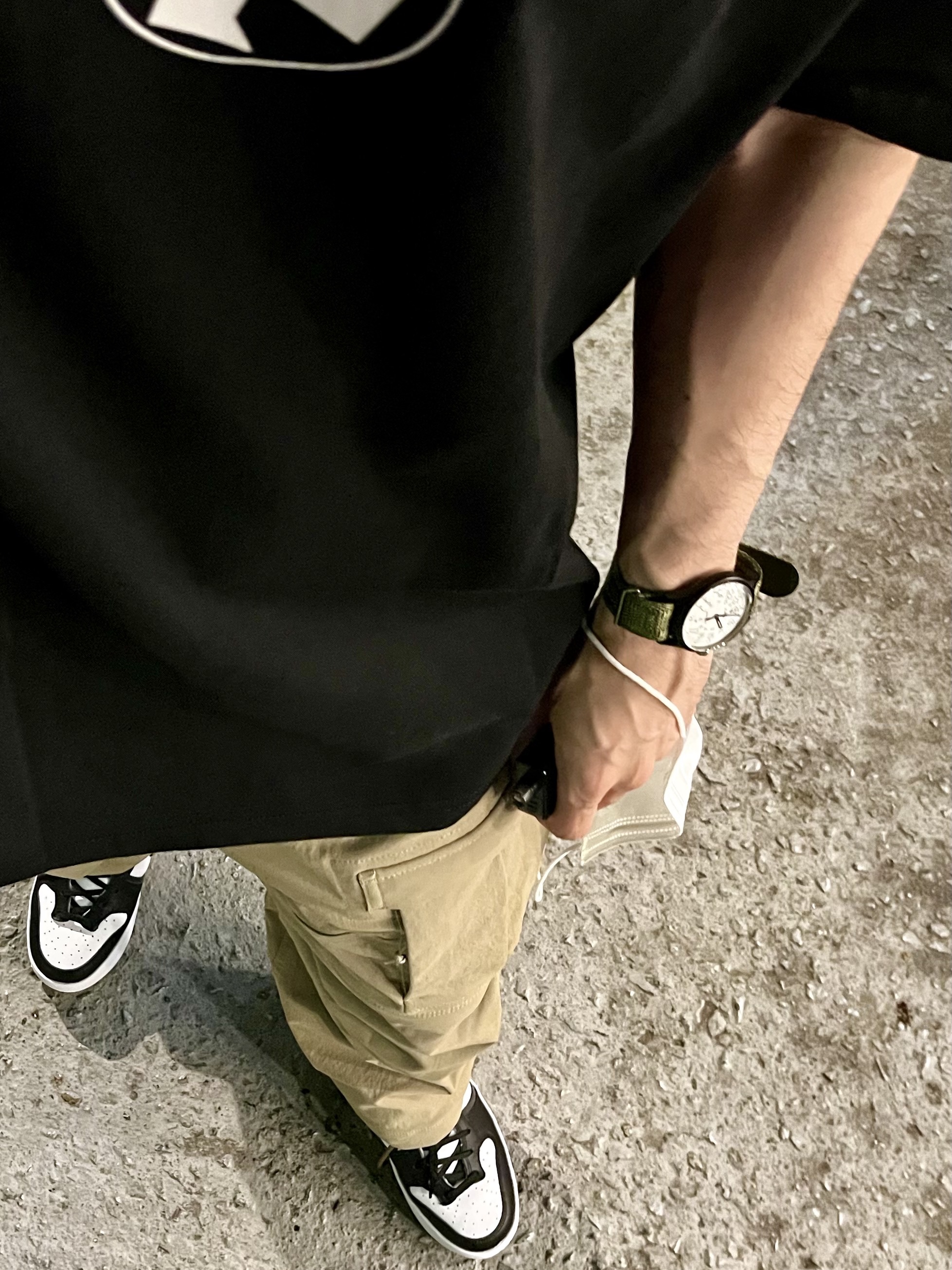 (W) Nike Dunk High Up Black and White, Nike ACG Smith Summit Pants Khaki - Asia 착용 스타일