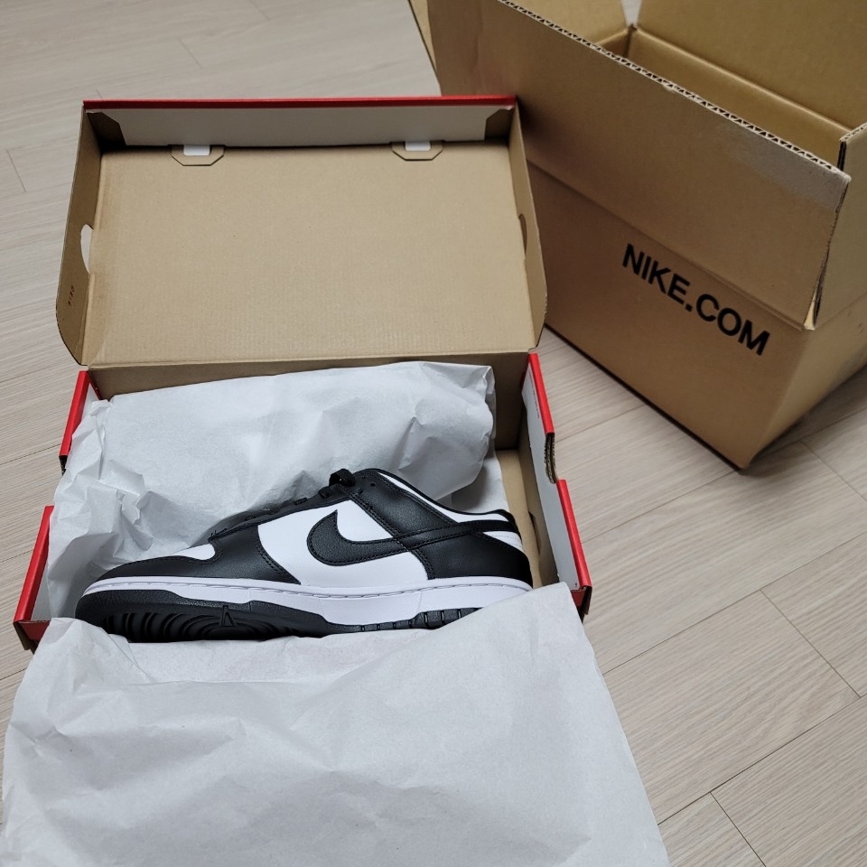 Nike Dunk Low Retro Black 착용 스타일 - 1