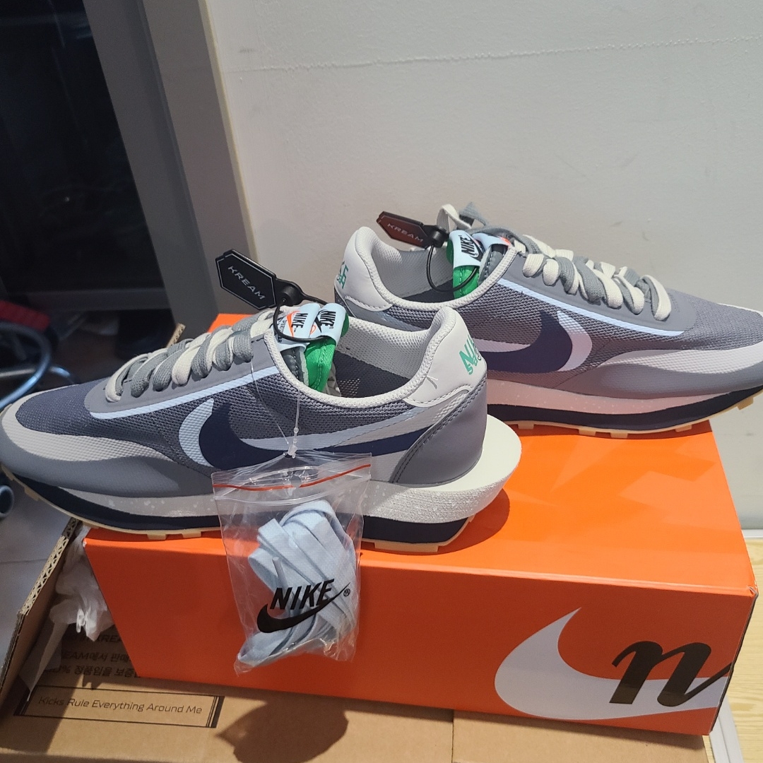 Nike x Sacai x Clot LDWaffle Cool Grey 착용 스타일 - 2