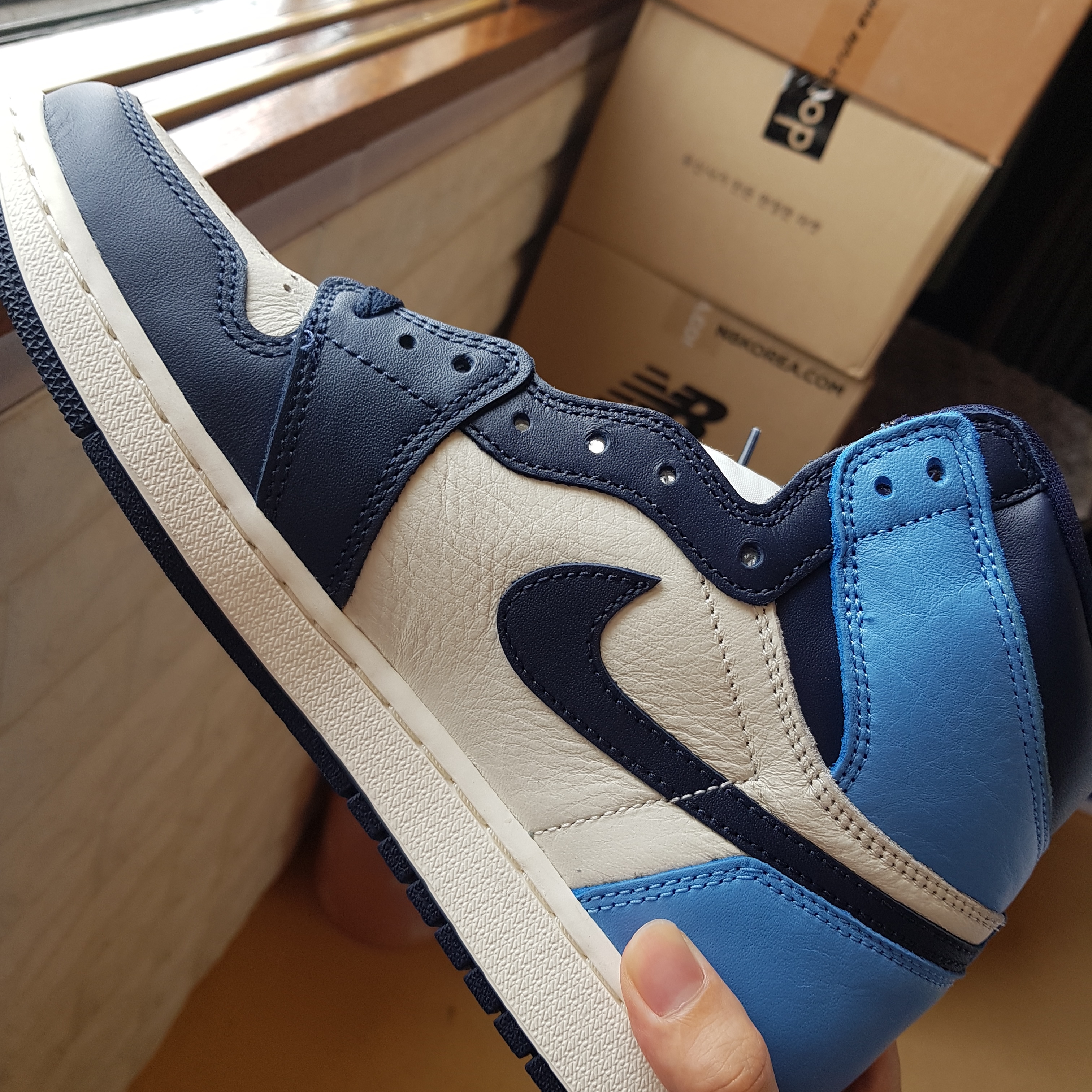Jordan 1 Retro High Obsidian UNC 착용 스타일
