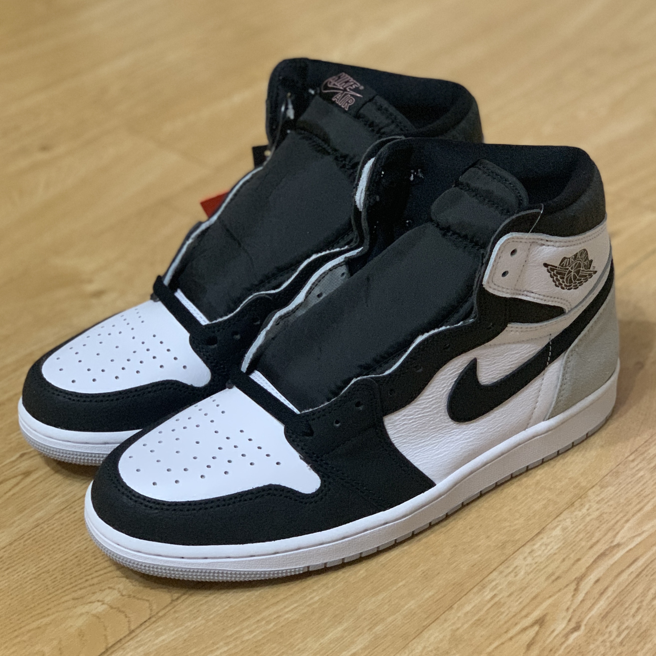 Jordan 1 Retro High OG Bleached Coral 착용 스타일