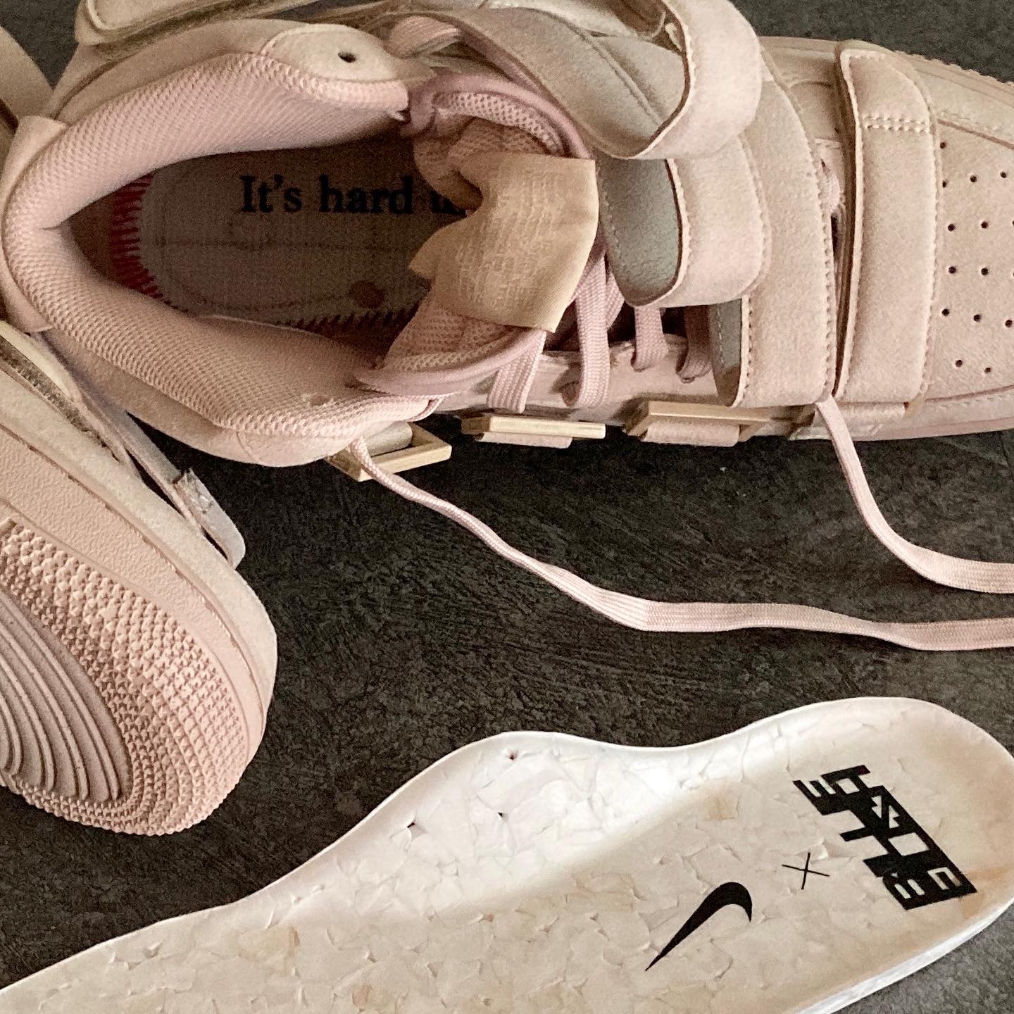 Nike x Billie Eilish Air Force 1 High '07 SP Mushroom, Nike x Billie Eilish NRG Fleece Hoodie Mushroom - Asia 착용 스타일 - 5