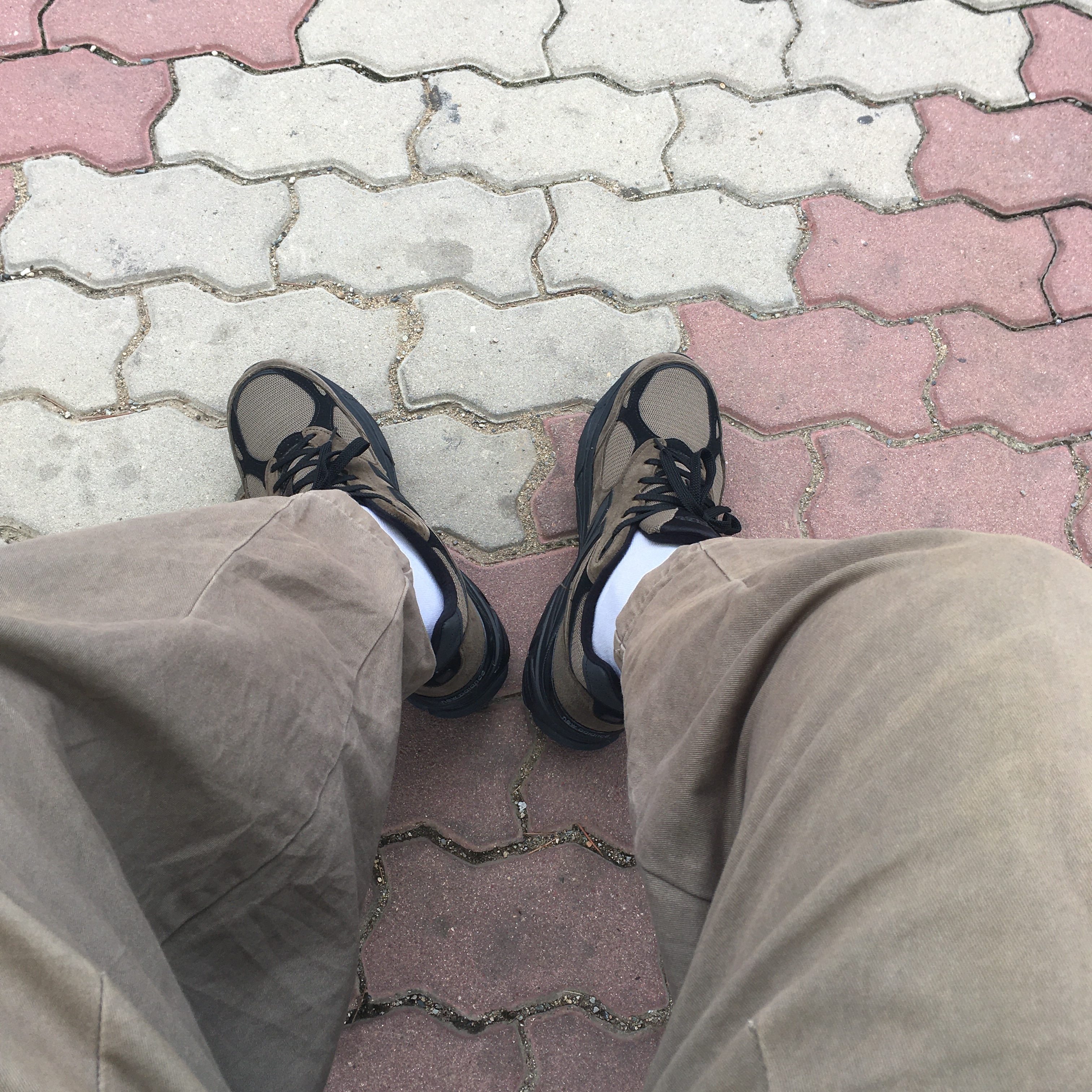New Balance x JJJJound 990v3 Brown Black 착용 스타일