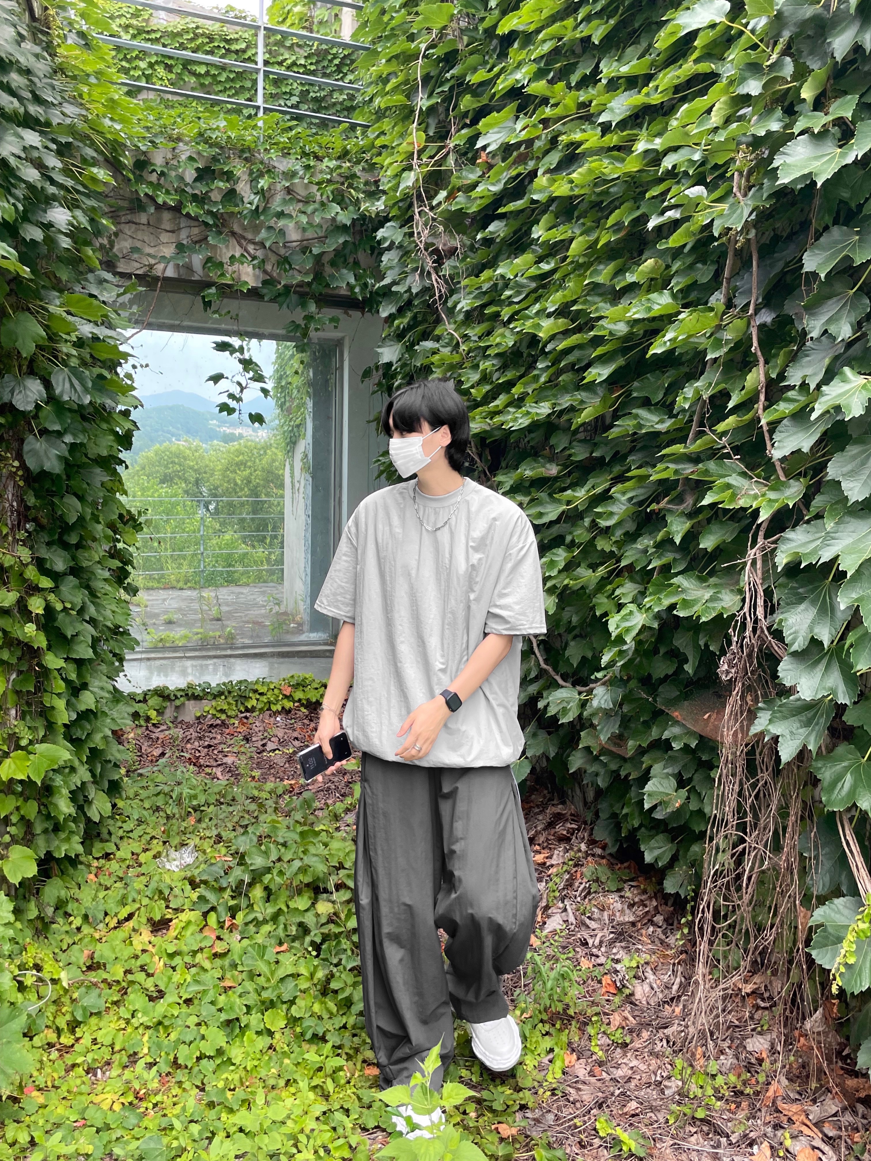 Maison Mihara Yasuhiro Wayne OG Sole Leather Low-top Sneakers White 착용 스타일 - 1