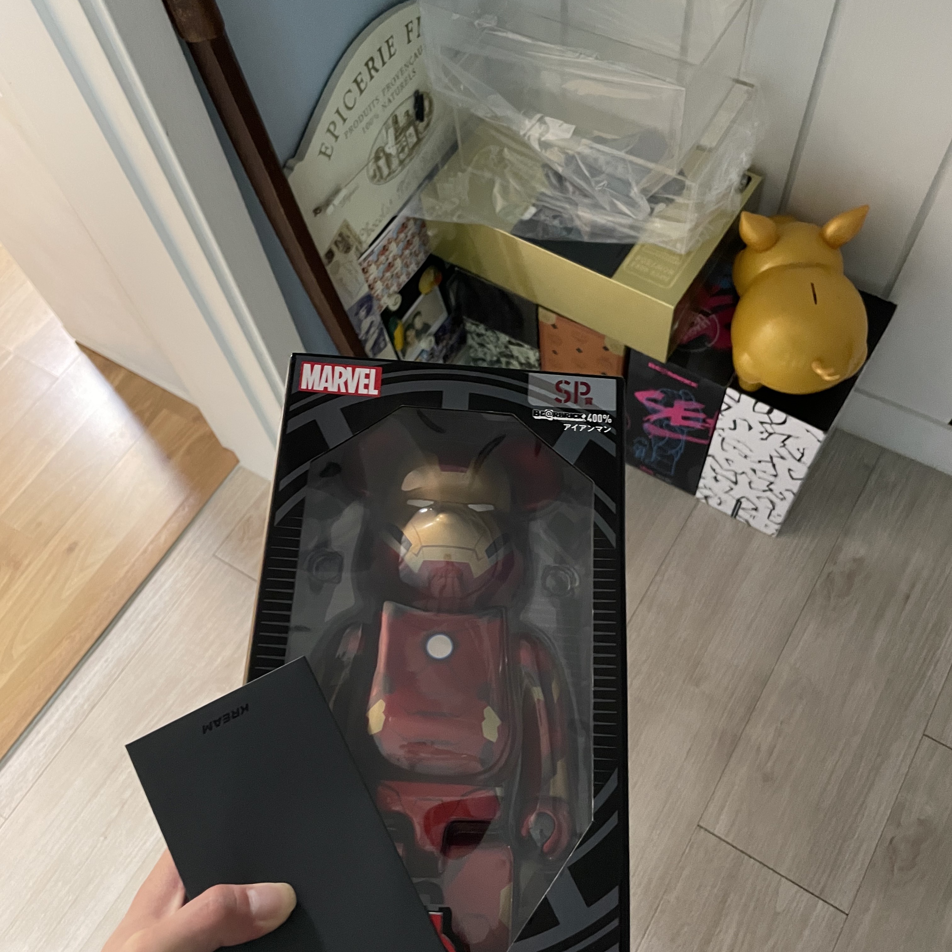 Bearbrick x Iron Man Happy Lottery 400% (2021 Ver.) 착용 스타일
