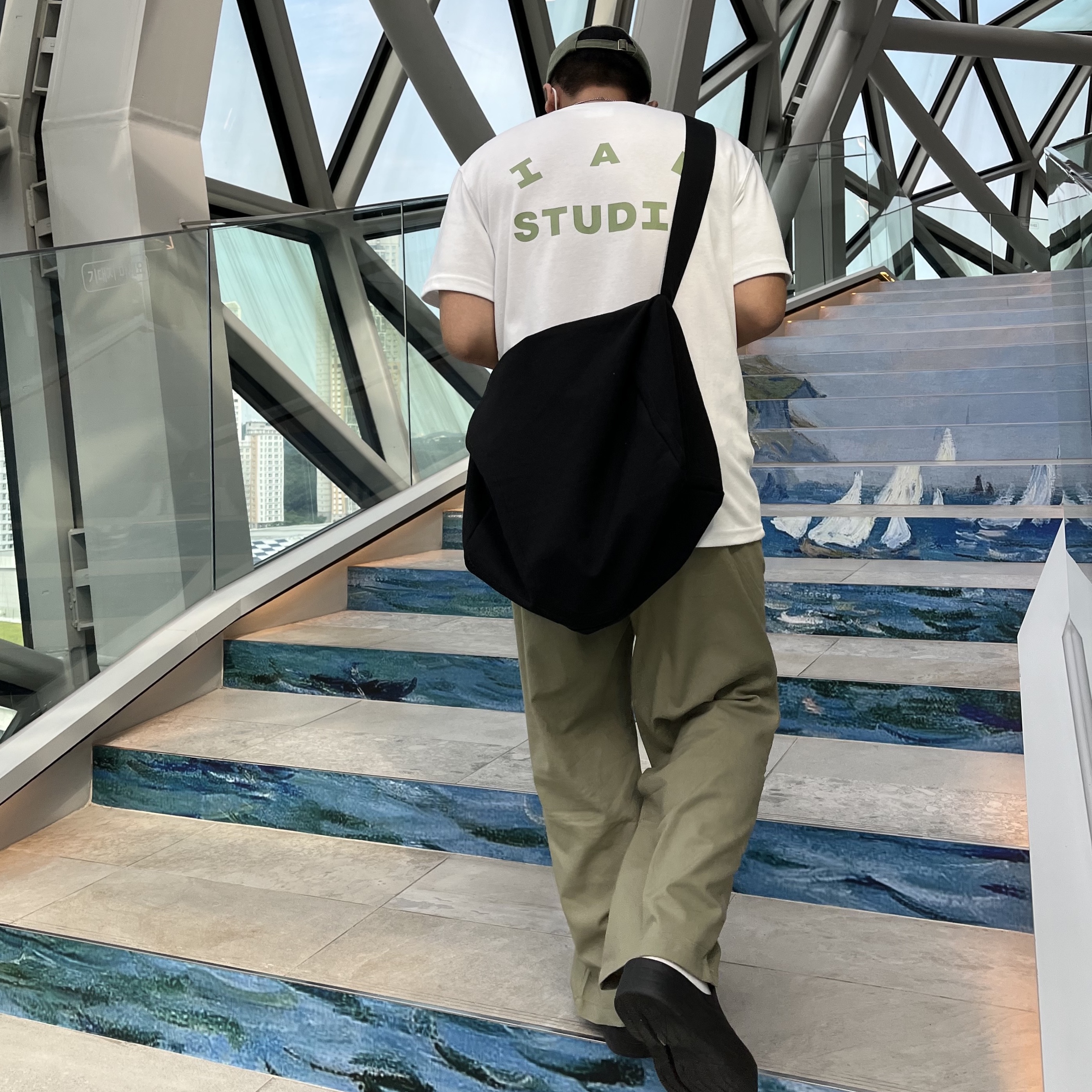 IAB Studio T-Shirt White Light Green, Supreme Kevlar Denim S Logo 6-Panel Olive - 22SS 착용 스타일 - 2