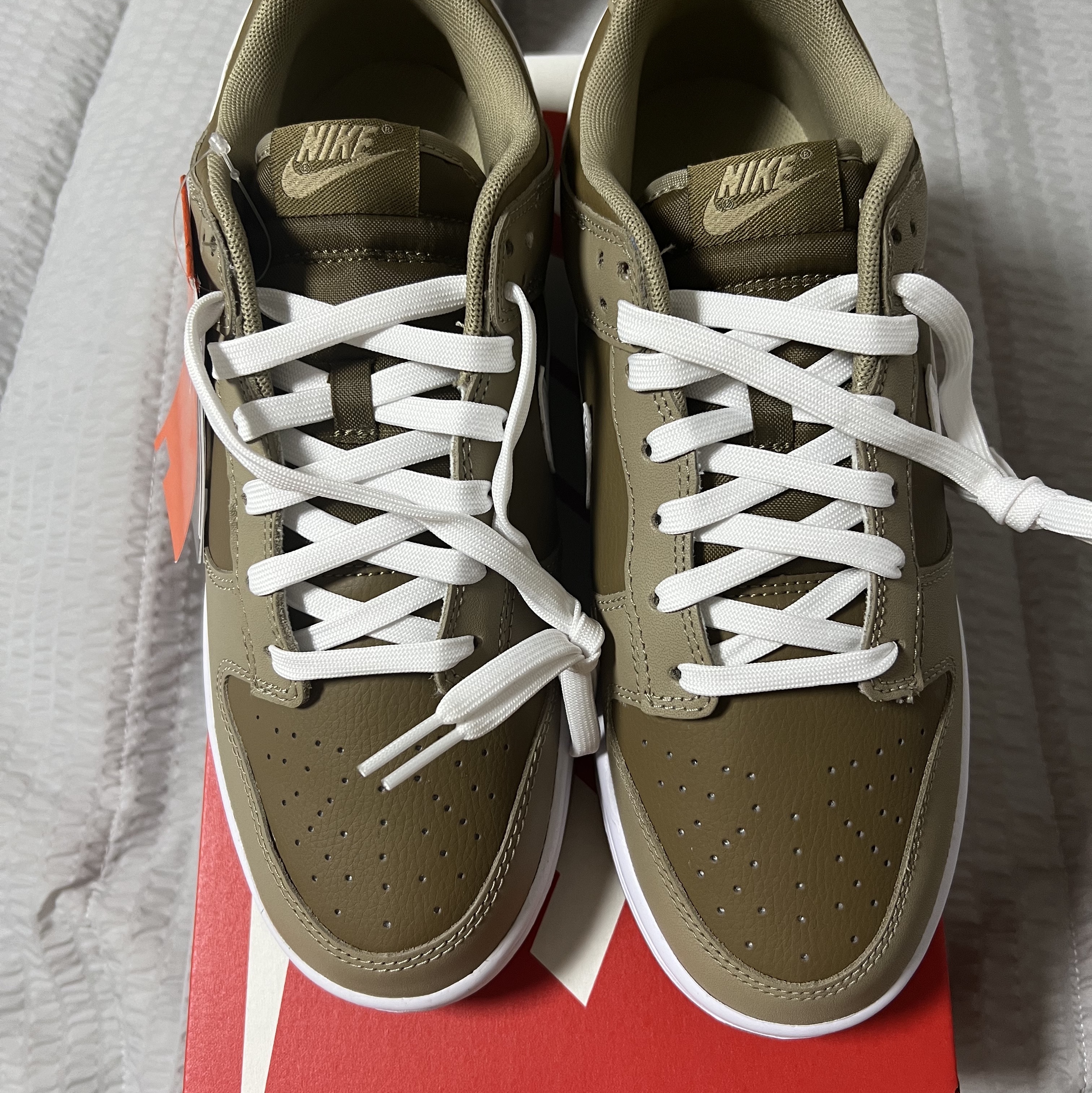 Nike Dunk Low Retro Khaki Hazel Rush 착용 스타일 - 1