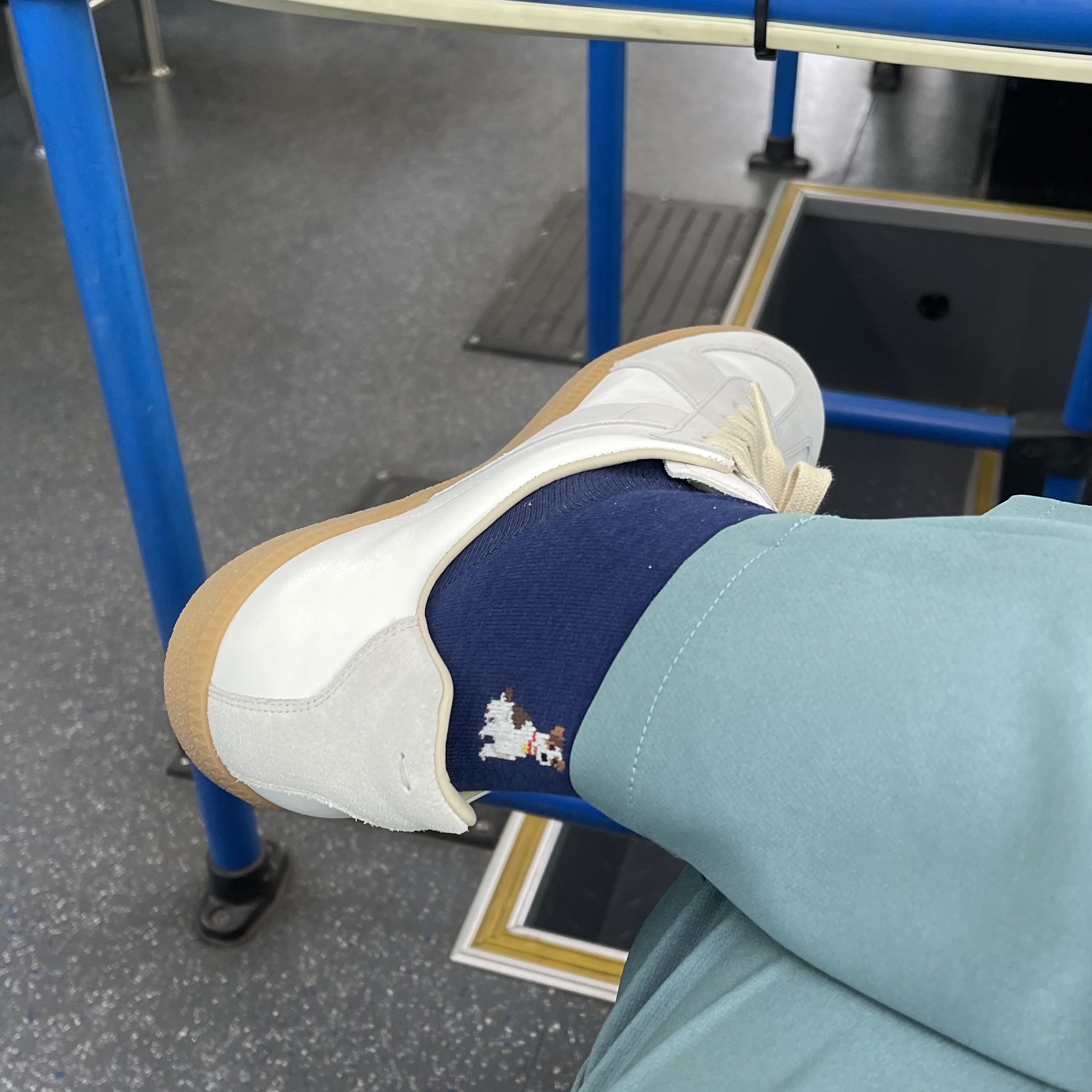 Maison Margiela Calfskin Replica Sneakers 착용 스타일