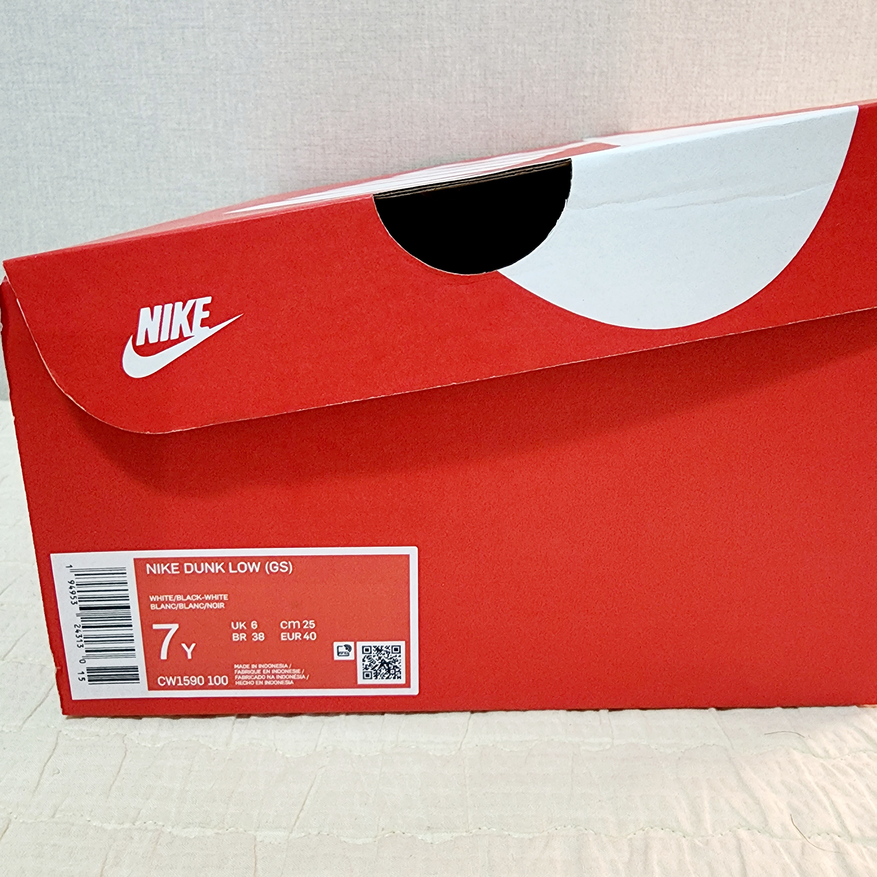 (GS) Nike Dunk Low Black 착용 스타일 - 5