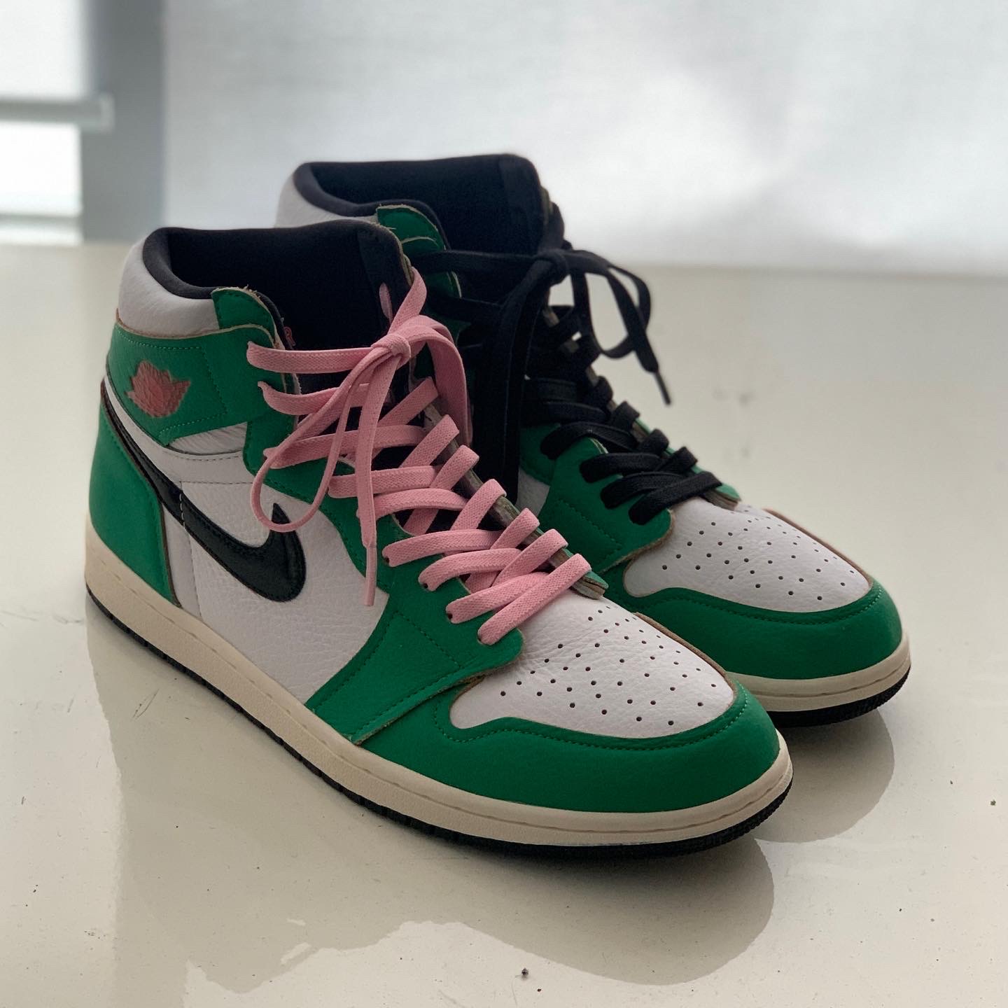 (W) Jordan 1 Retro High OG Lucky Green 착용 스타일 - 2
