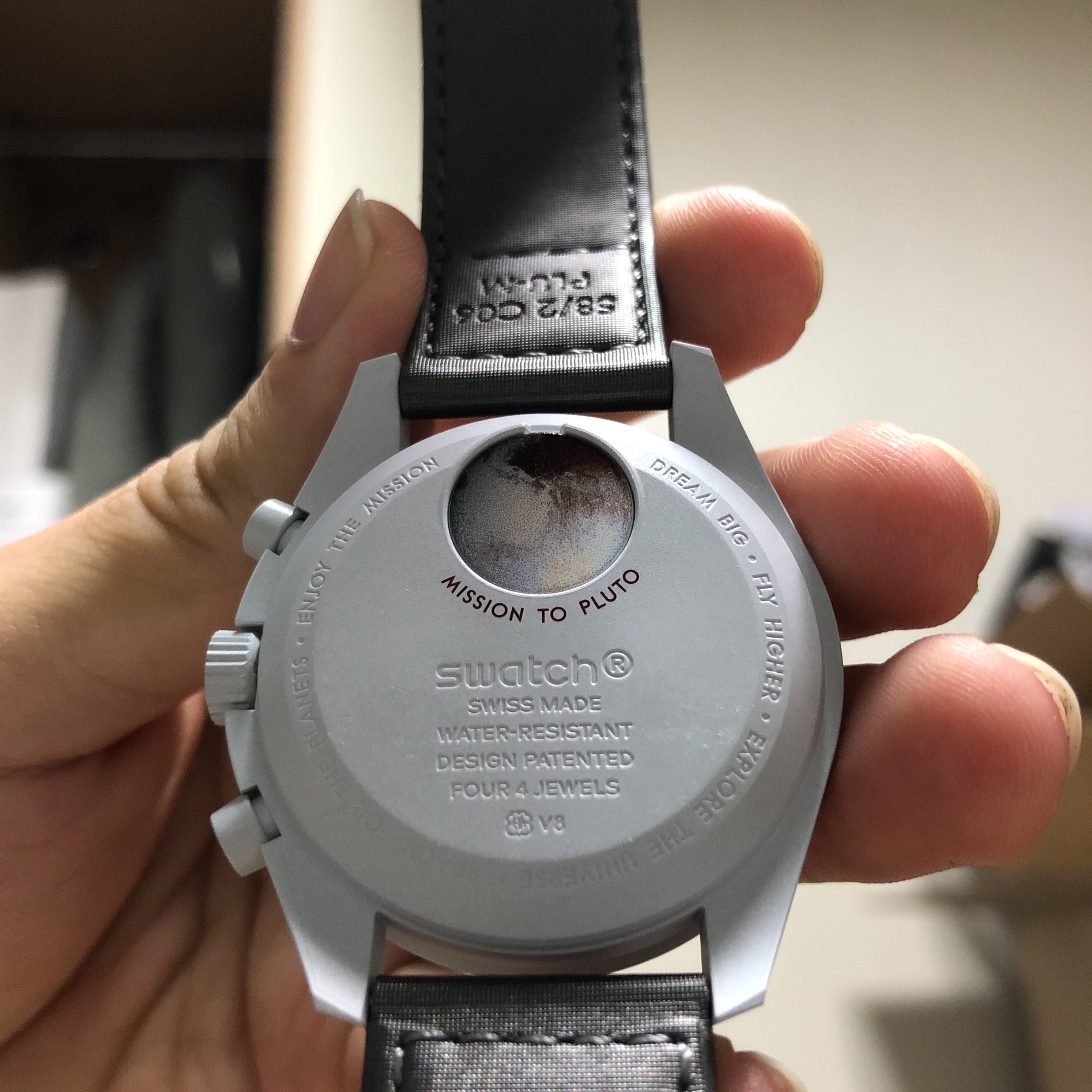 Swatch x Omega Bioceramic MoonSwatch Mission To Pluto 착용 스타일 - 2