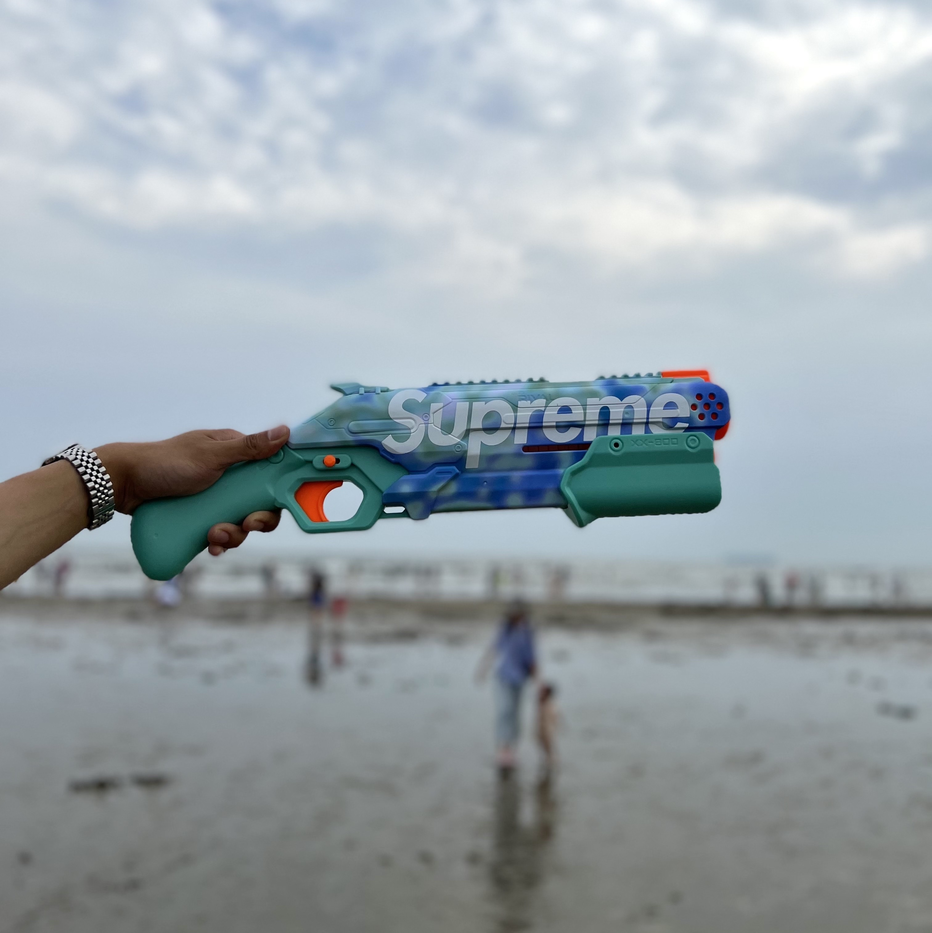 Supreme x Nerf Rival Takedown Blaster Blue - 21SS 착용 스타일 - 5
