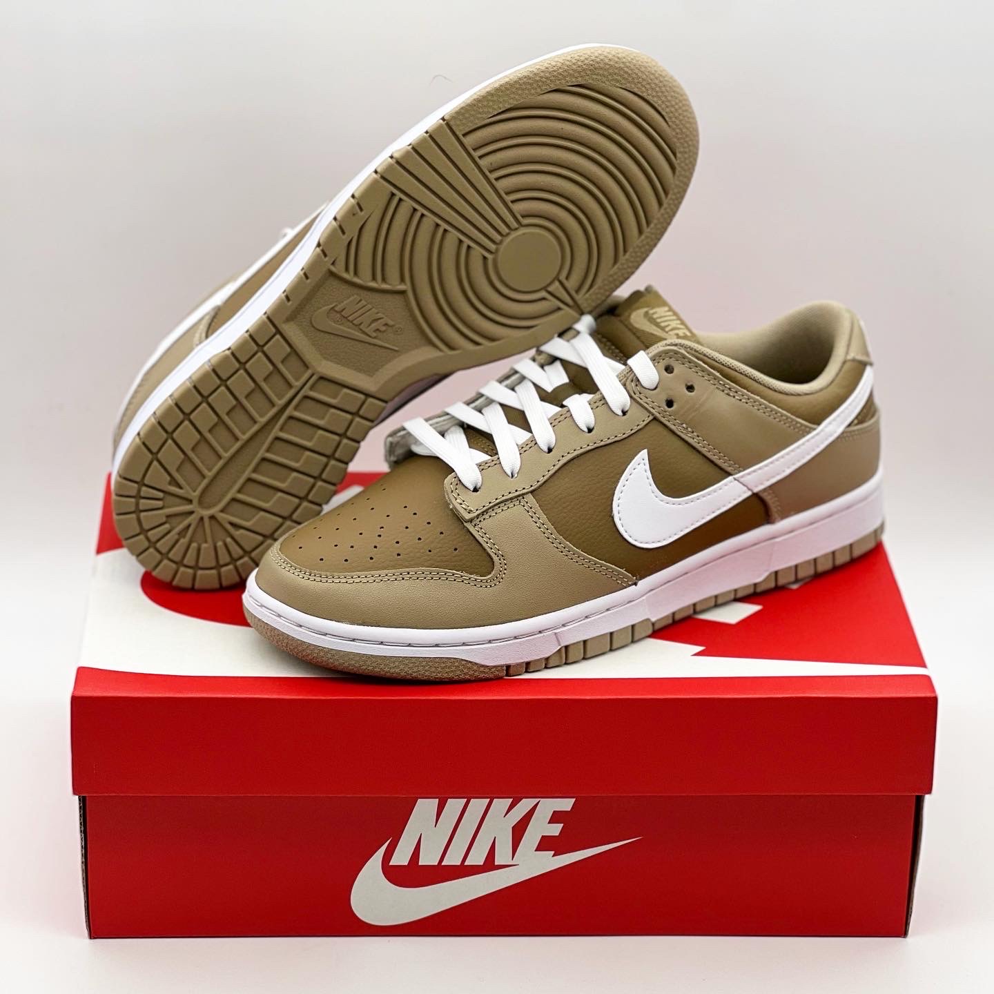 Nike Dunk Low Retro Khaki Hazel Rush 착용 스타일 - 1