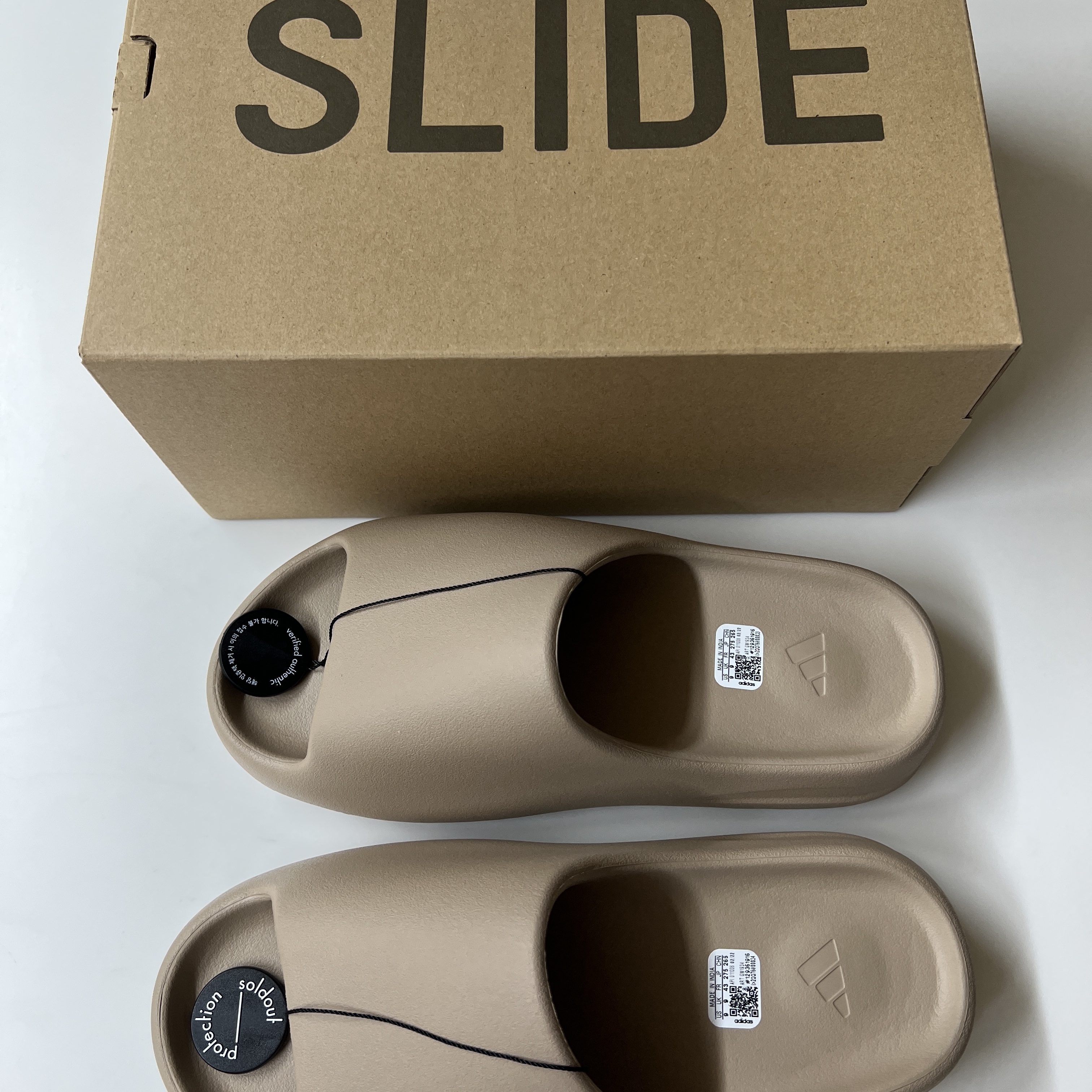 Adidas Yeezy Slide Pure - Re-Release Ver. 착용 스타일