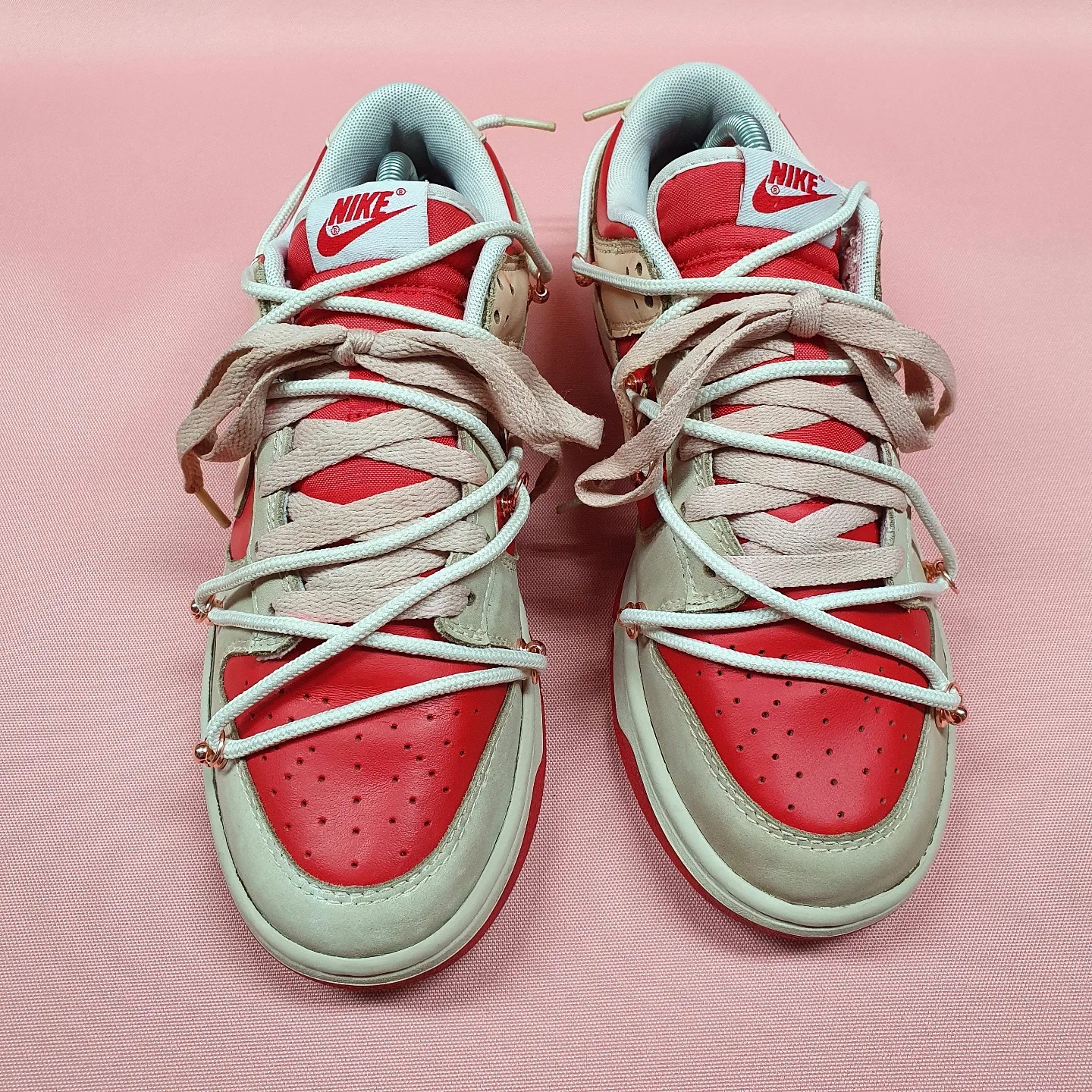 Nike Dunk Low Retro Championship Red 착용 스타일 - 3
