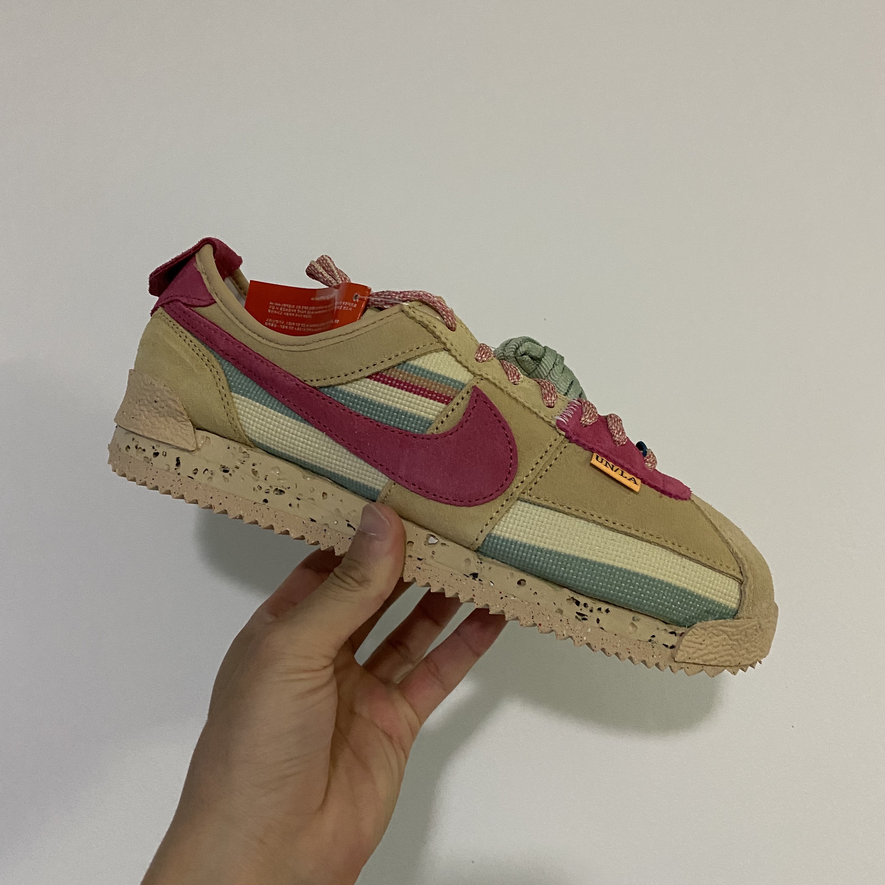 Nike x Union Cortez SP Sesame 착용 스타일
