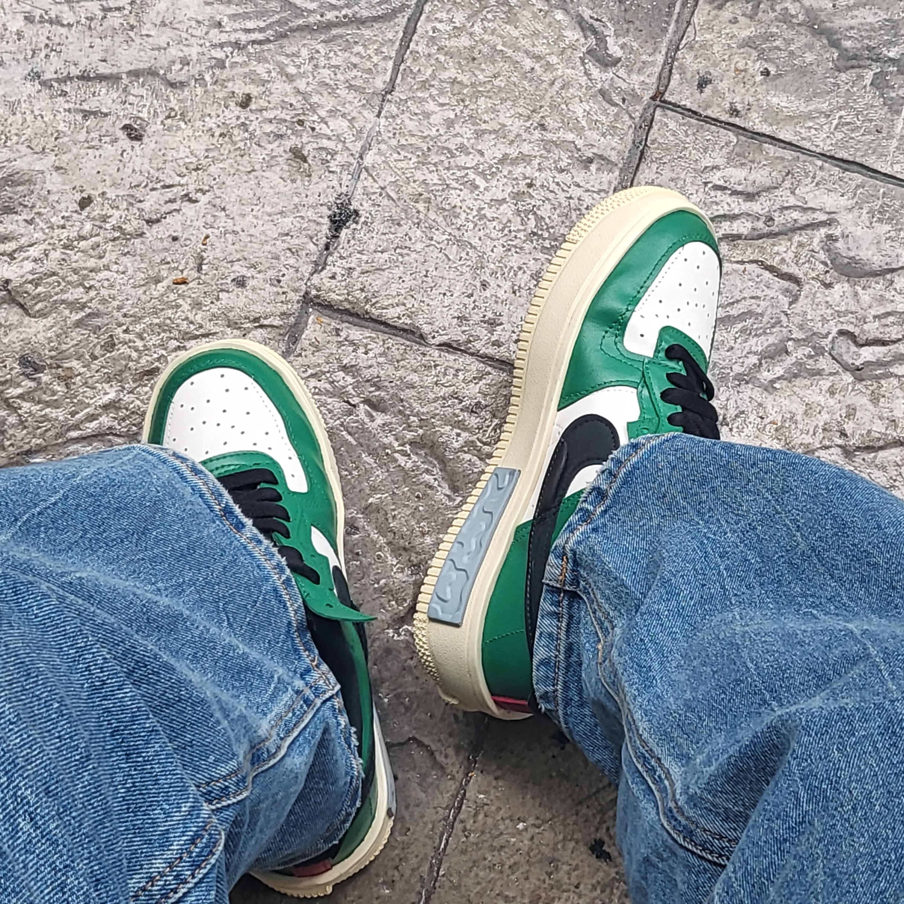 (W) Nike Air Force 1 Fontanka Phantom 착용 스타일 - 1