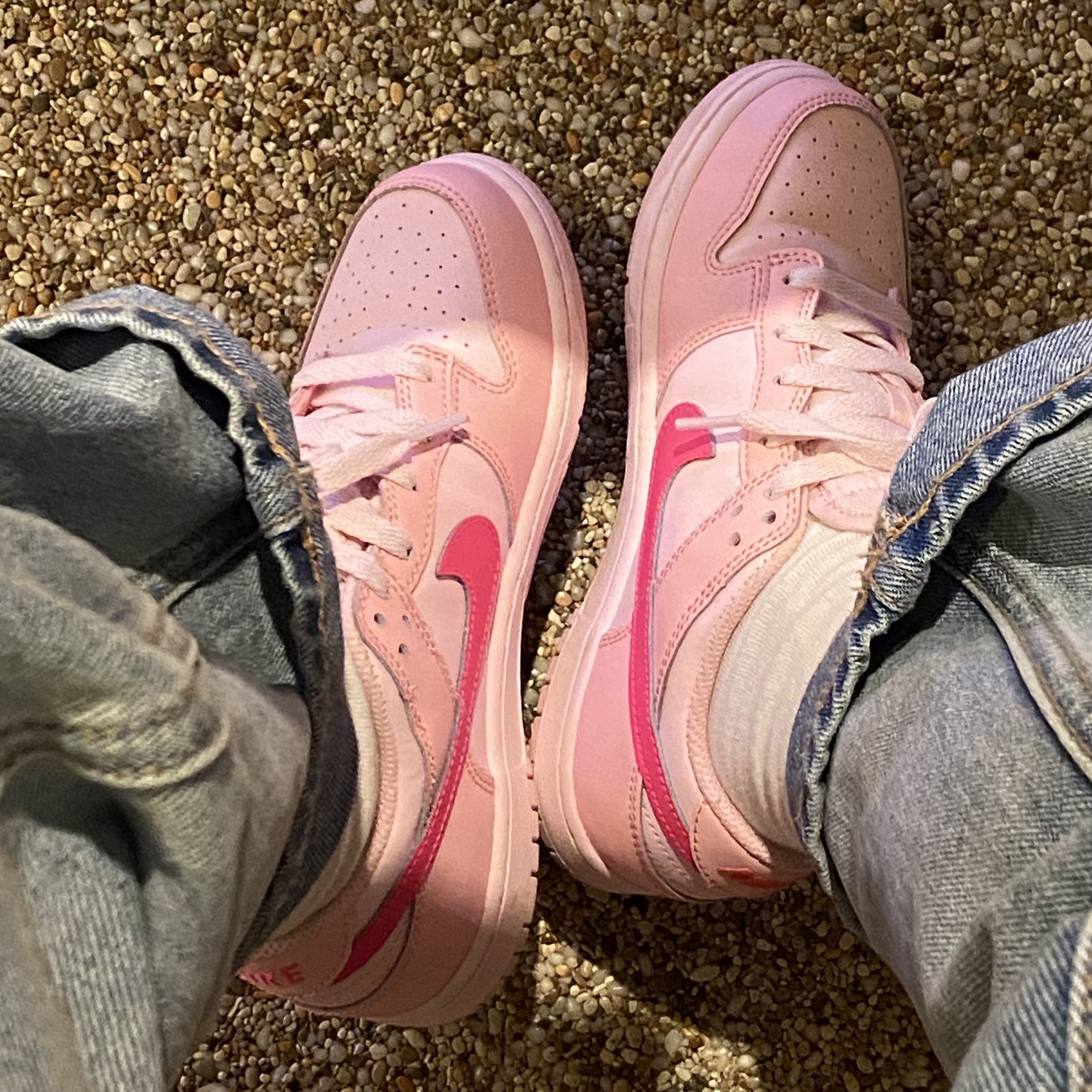 (PS) Nike Dunk Low Triple Pink, (GS) Nike Dunk Low Triple Pink 착용 스타일 - 2