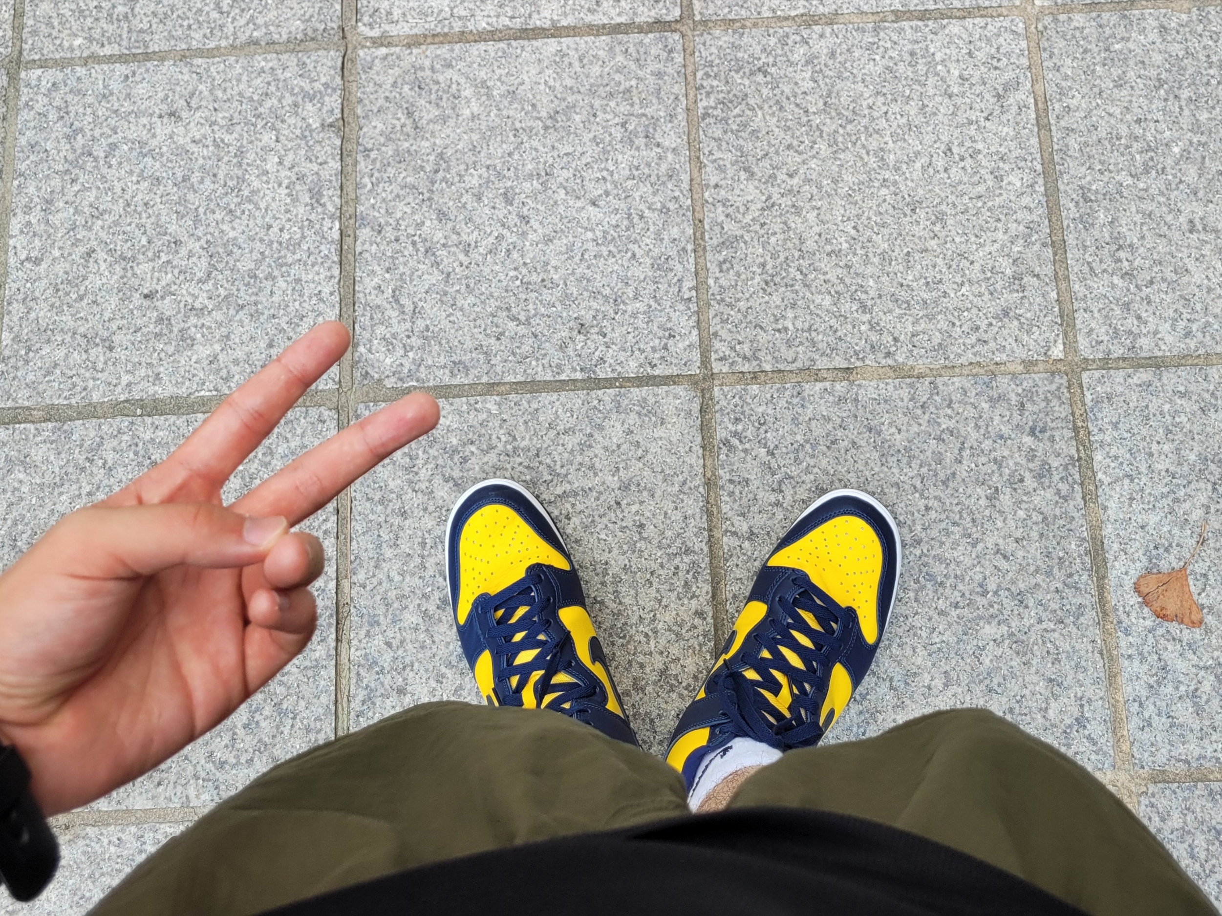 Nike Dunk High SP Maize & Blue 착용 스타일