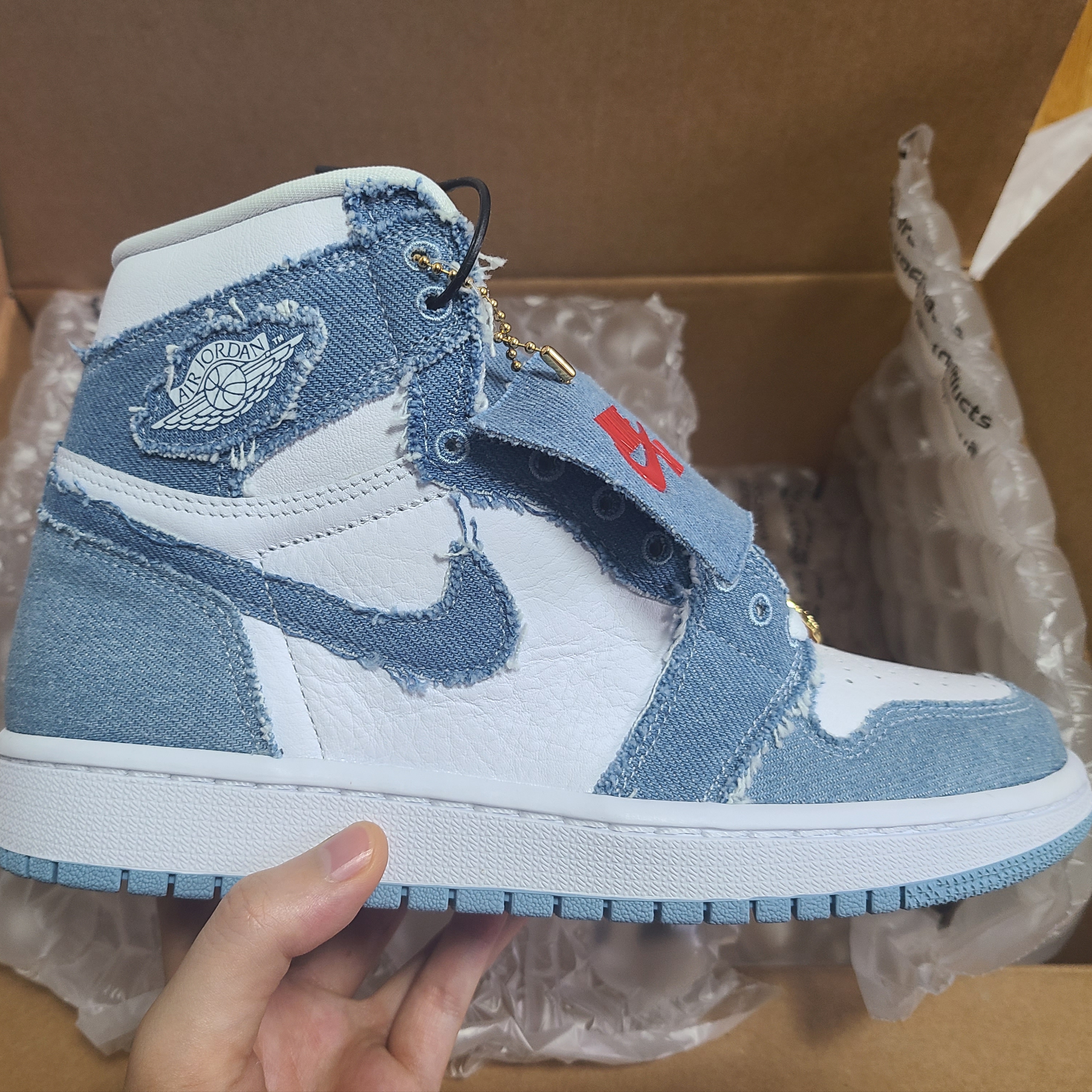 (W) Jordan 1 Retro High OG Denim 착용 스타일