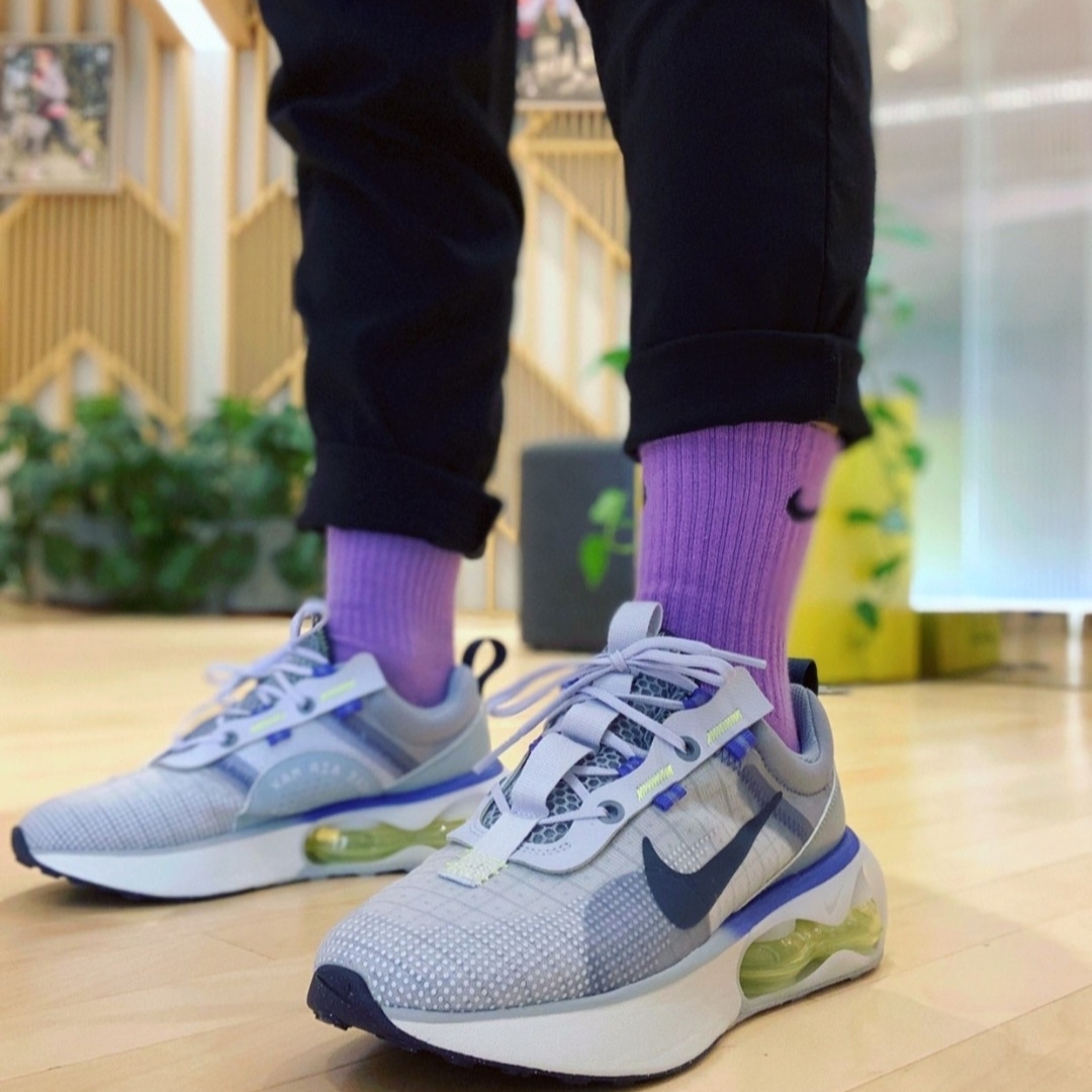 Nike Air Max 2021 Ghost Ashen Slate 착용 스타일 - 1