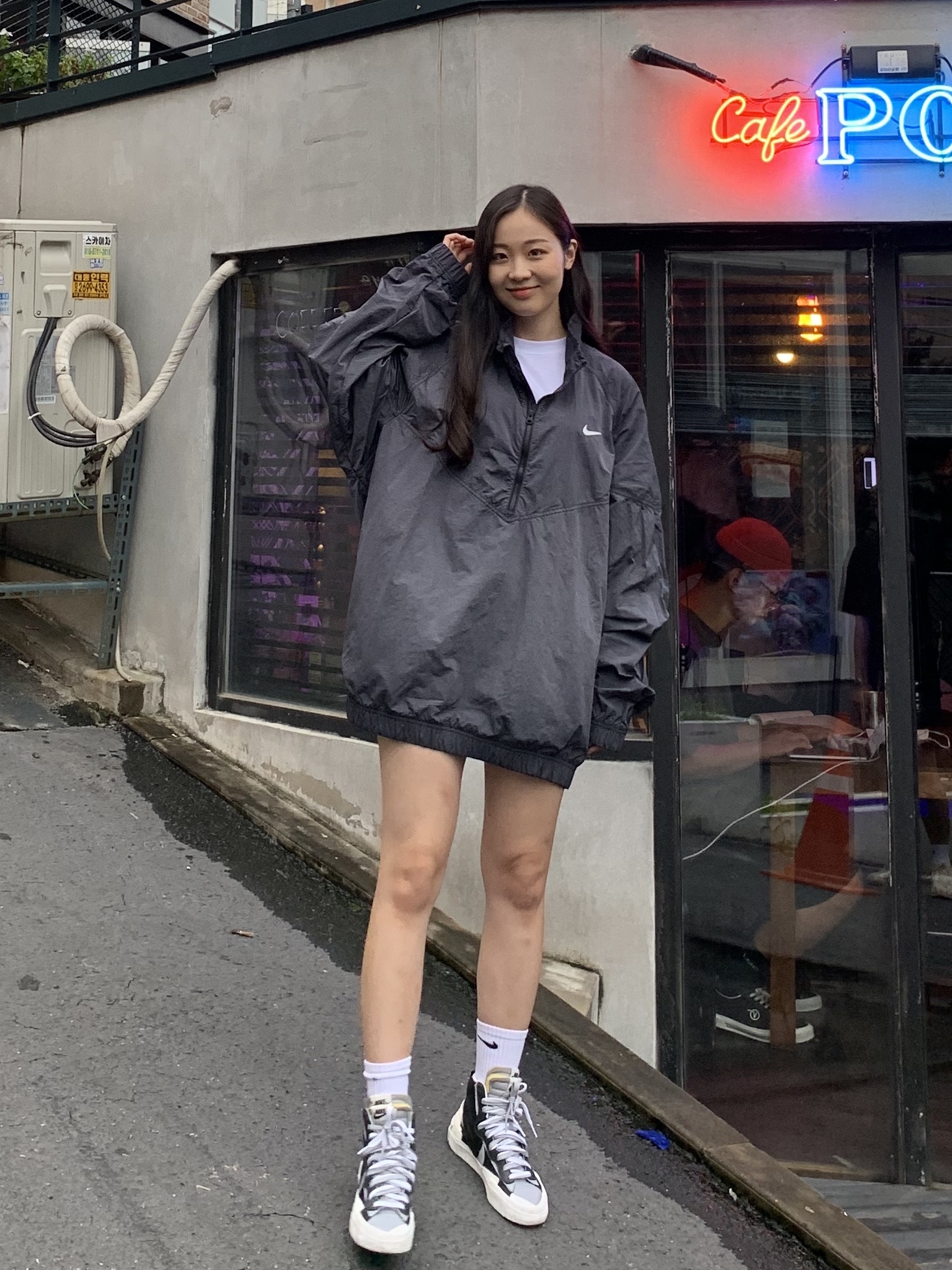 Nike x Stussy Windrunner Jacket Off Noir, Nike x Sacai Blazer Mid Black Grey 착용 스타일