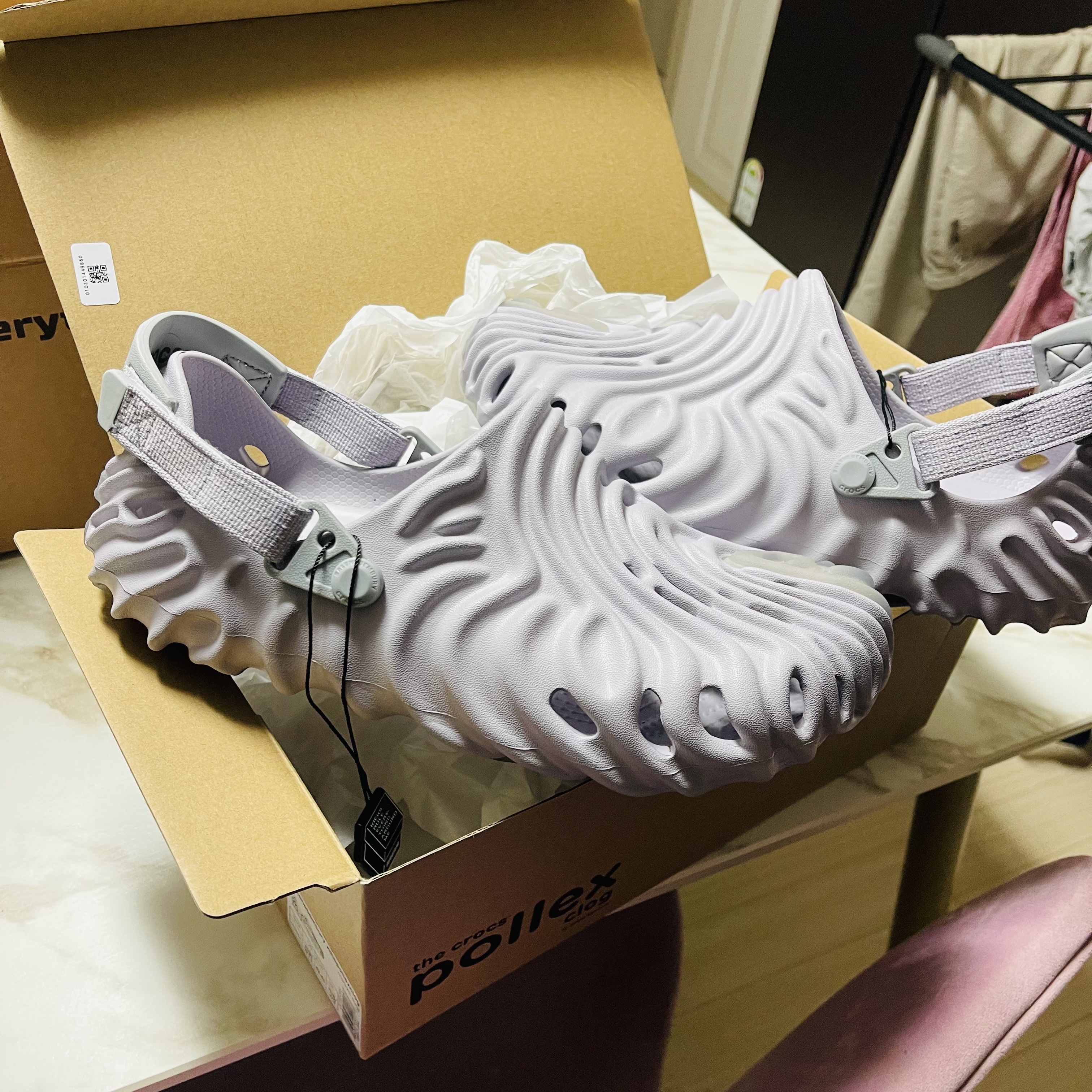 Crocs x Salehe Bembury Pollex Clog Urchin 착용 스타일