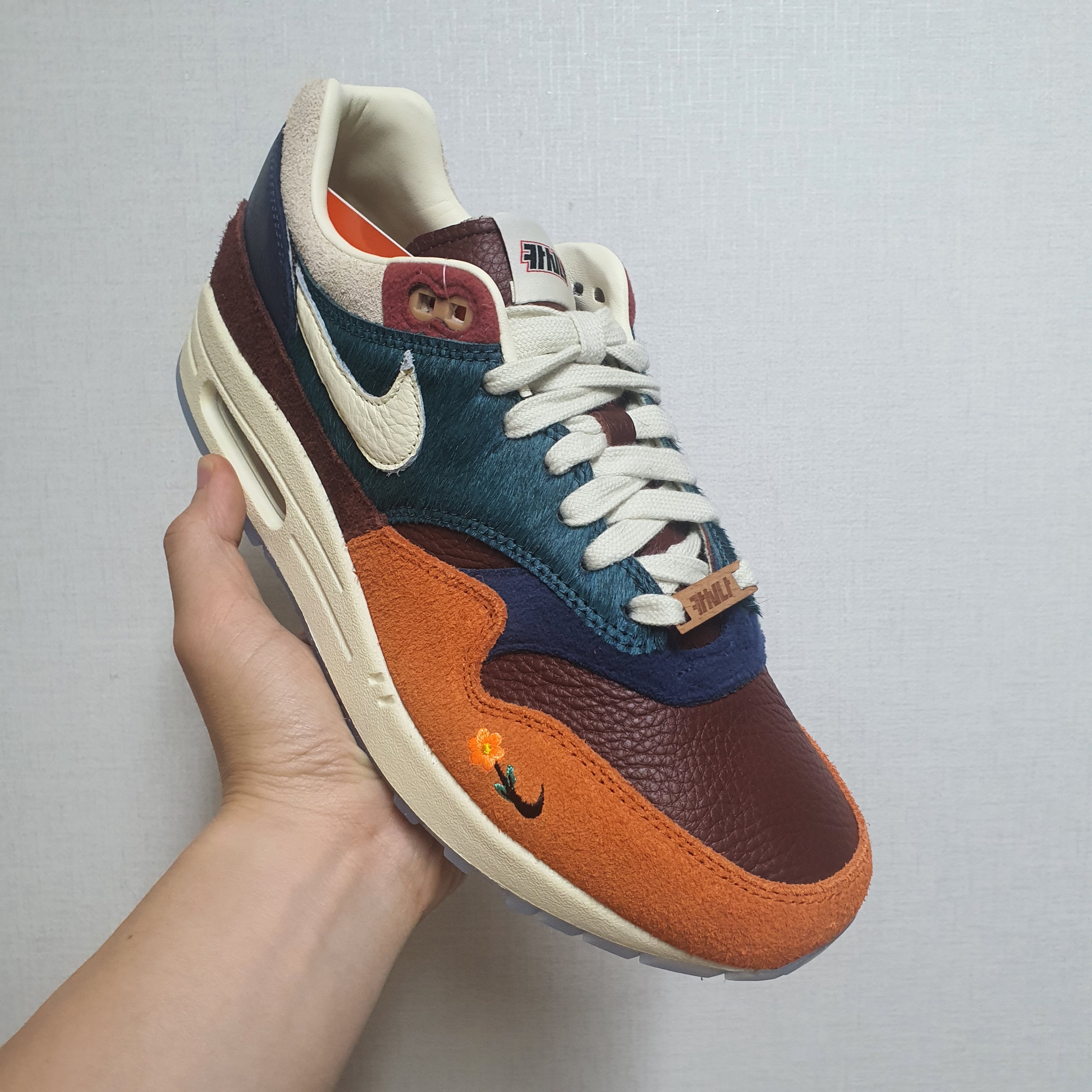 Nike x Kasina Air Max 1 SP Won-Ang Orange 착용 스타일