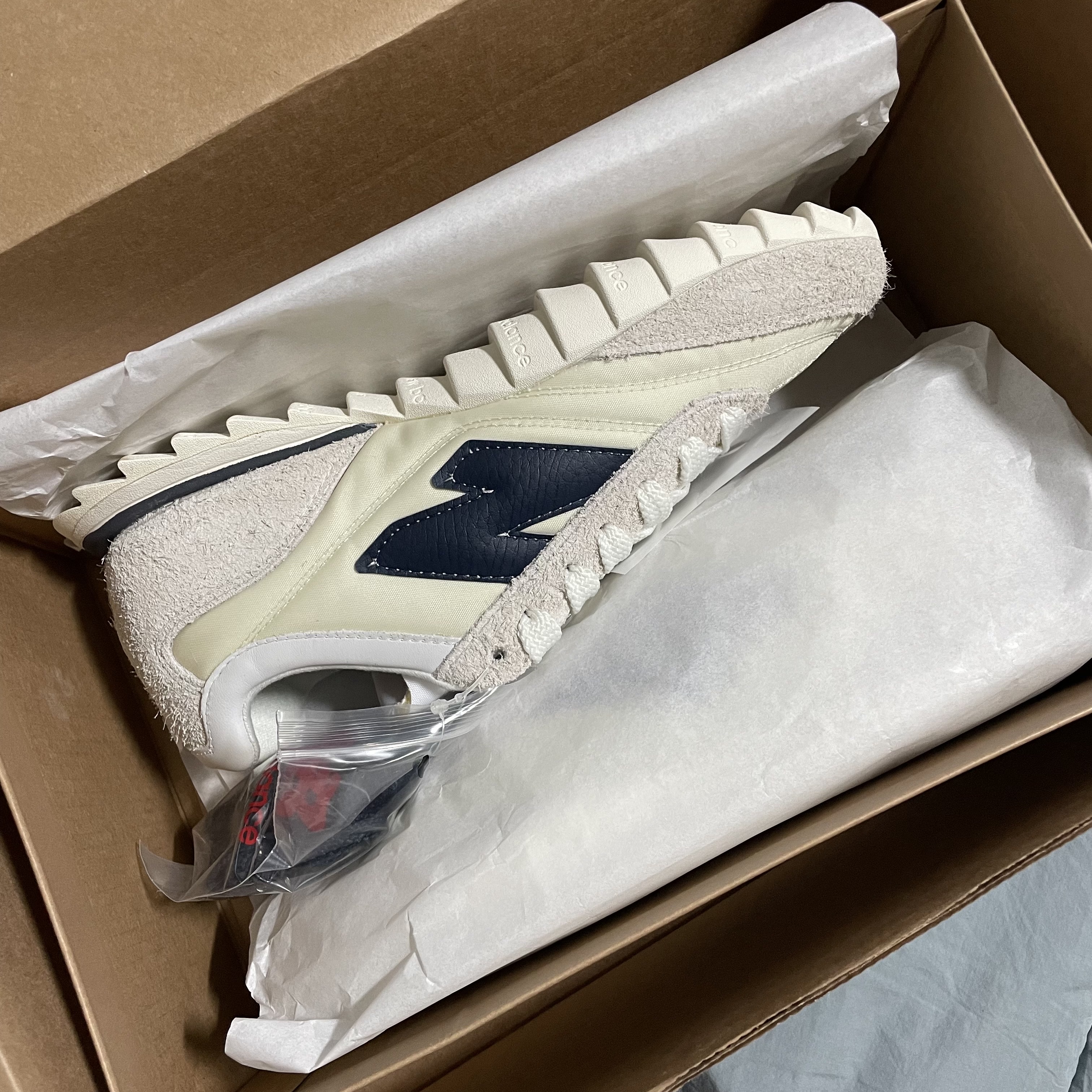 New Balance x Donald Glover RC30 Sea Salt 착용 스타일 - 2