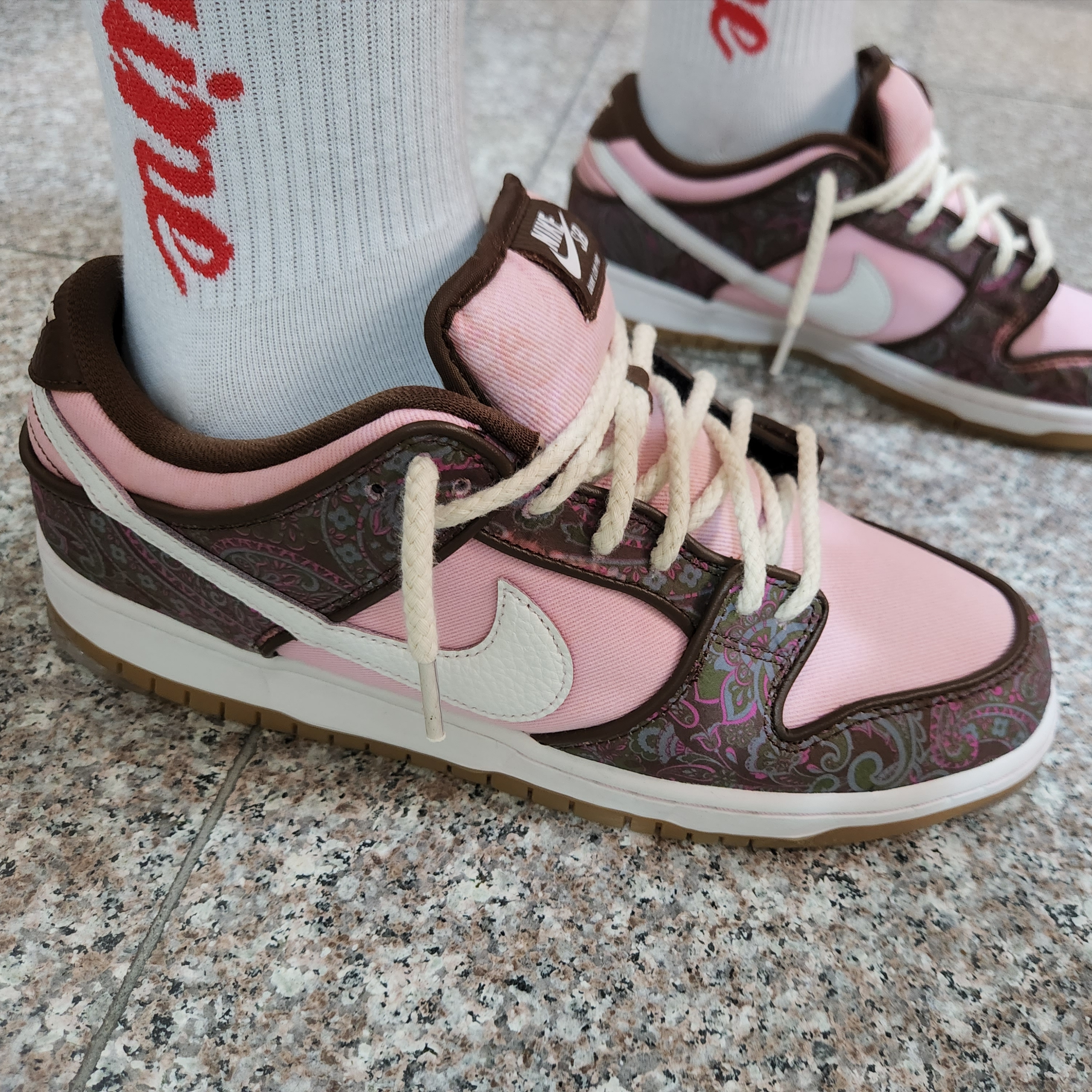Nike SB Dunk Low Pro Premium Paisley 착용 스타일 - 3
