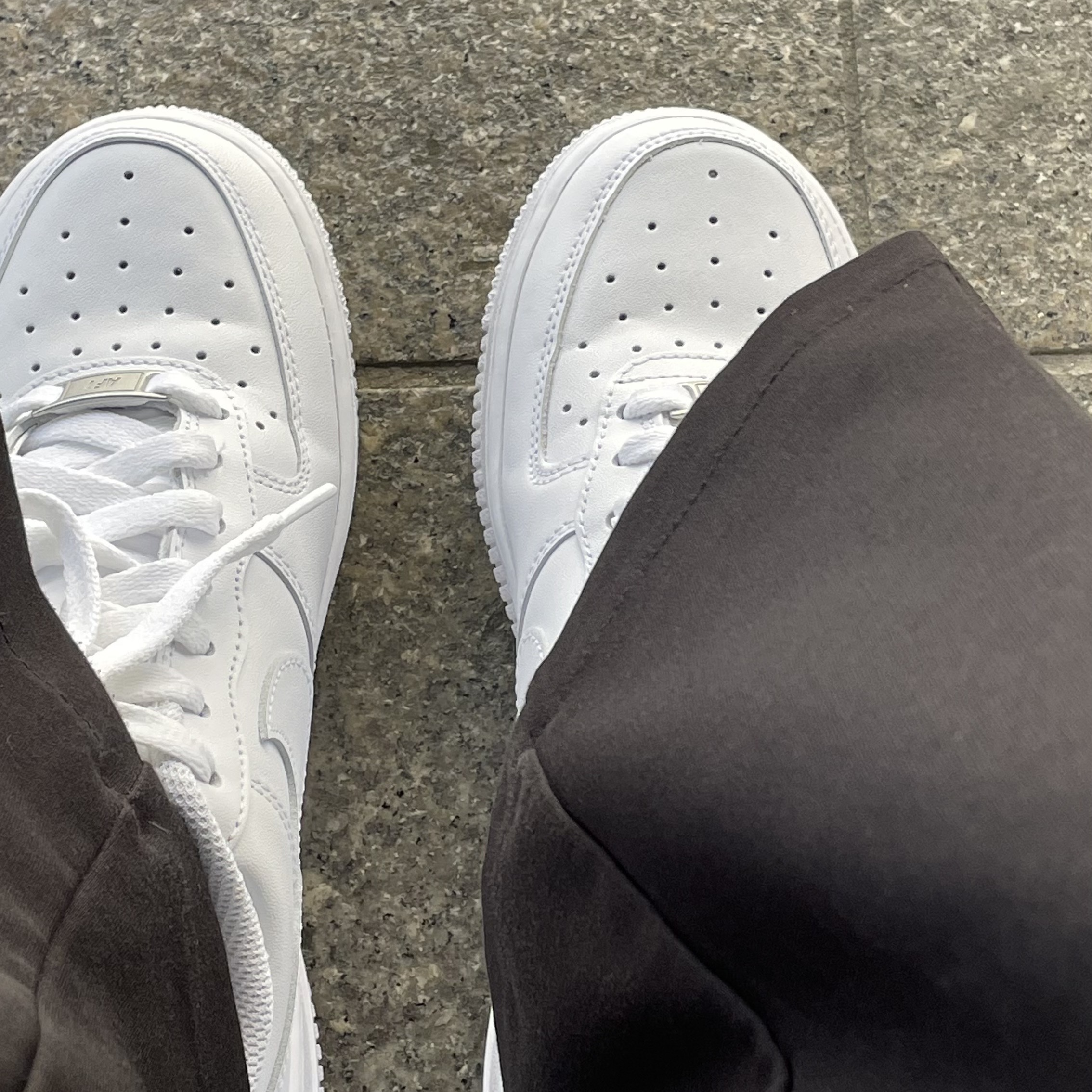 Nike Air Force 1 '07 Low White, (W) Nike Air Force 1 '07 Low White 착용 스타일