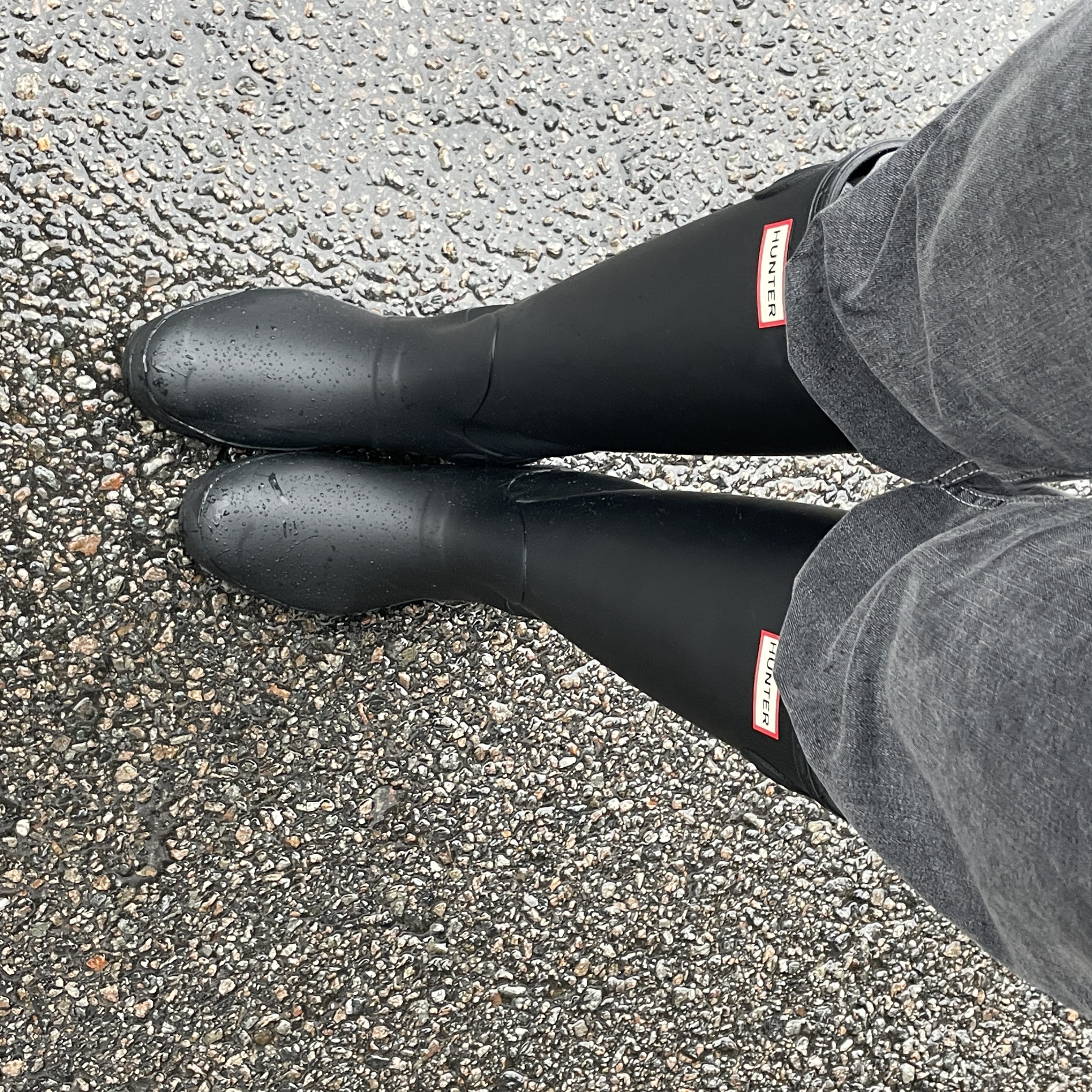 (W) Hunter Original Tall Rain Boots Black 착용 스타일